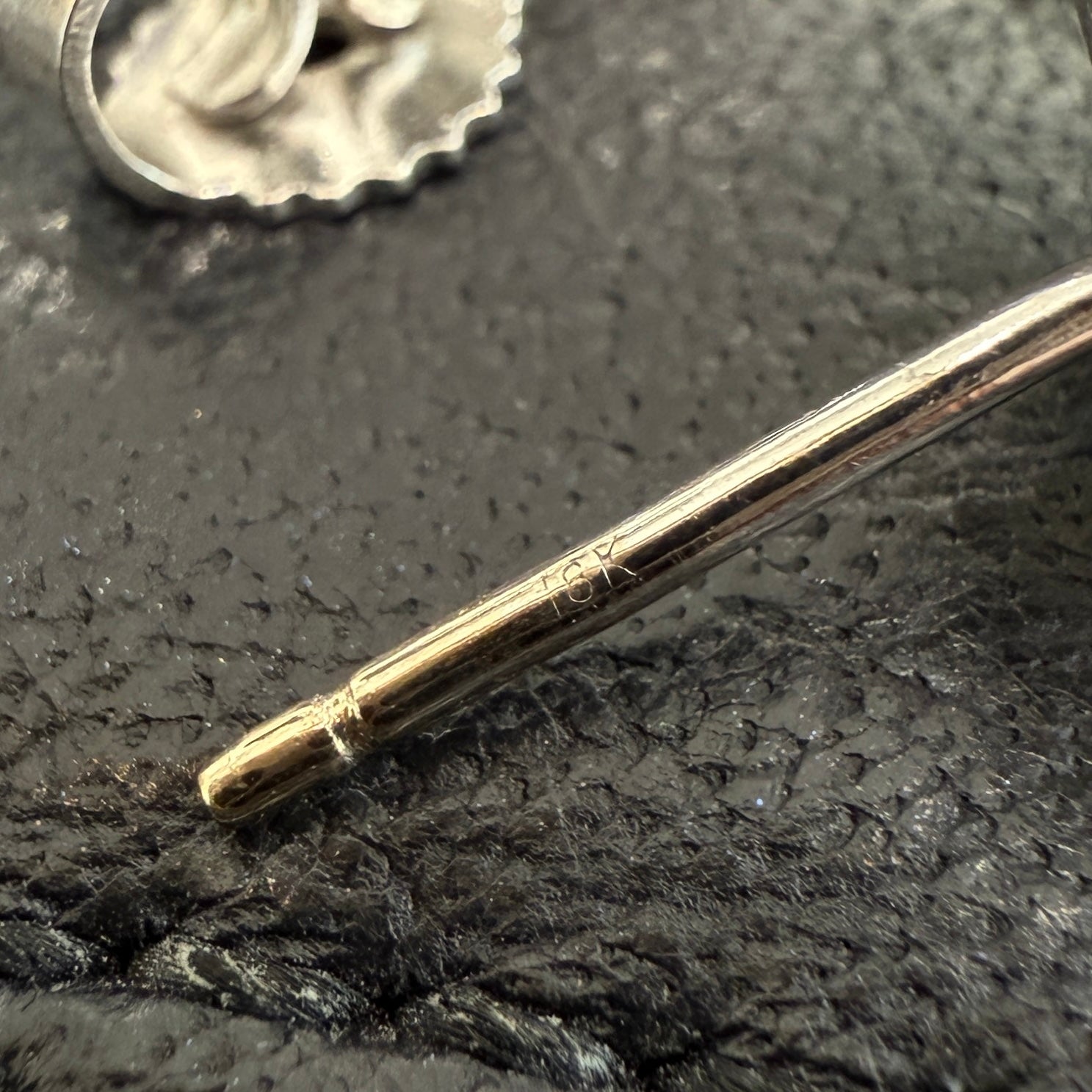 正規品　クロムハーツ  18k WG  ピアス　1pダイア　ホワイトゴールド 正規品クロムハーツ 18k WG ピアス1pダイアホワイトゴールド
