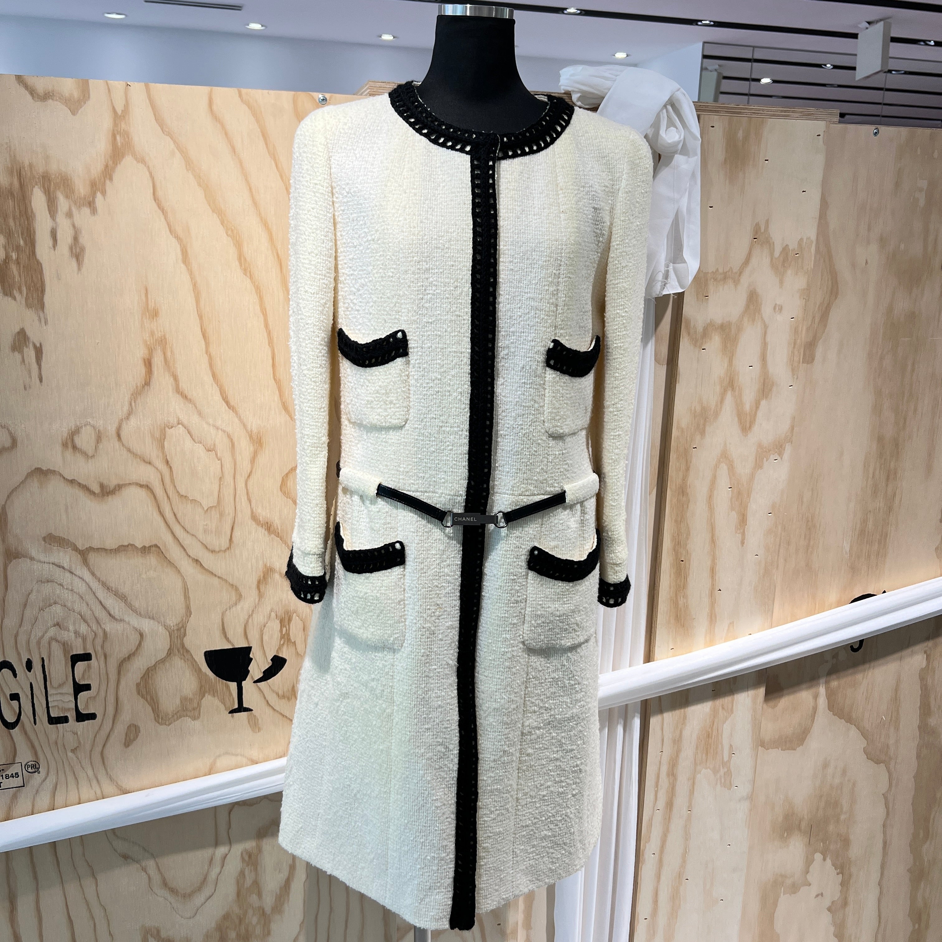 CHANEL Vintage Tweed Collarless Long Coat P16295V08789 Size 40 シャネル ヴィンテージ ツイード ノーカラー ロングコート サイズ40