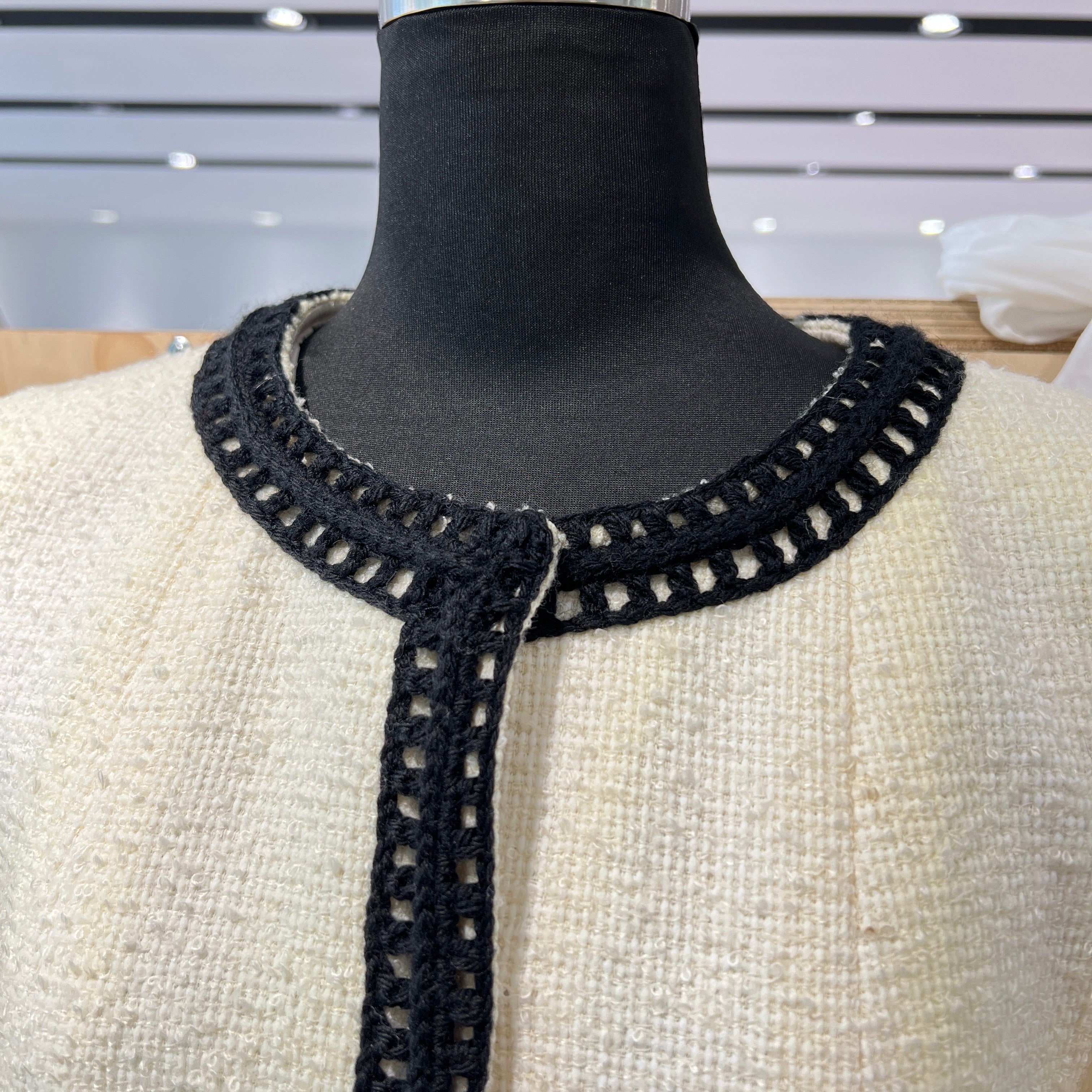 CHANEL Vintage Tweed Collarless Long Coat P16295V08789 Size 40 シャネル ヴィンテージ ツイード ノーカラー ロングコート サイズ40