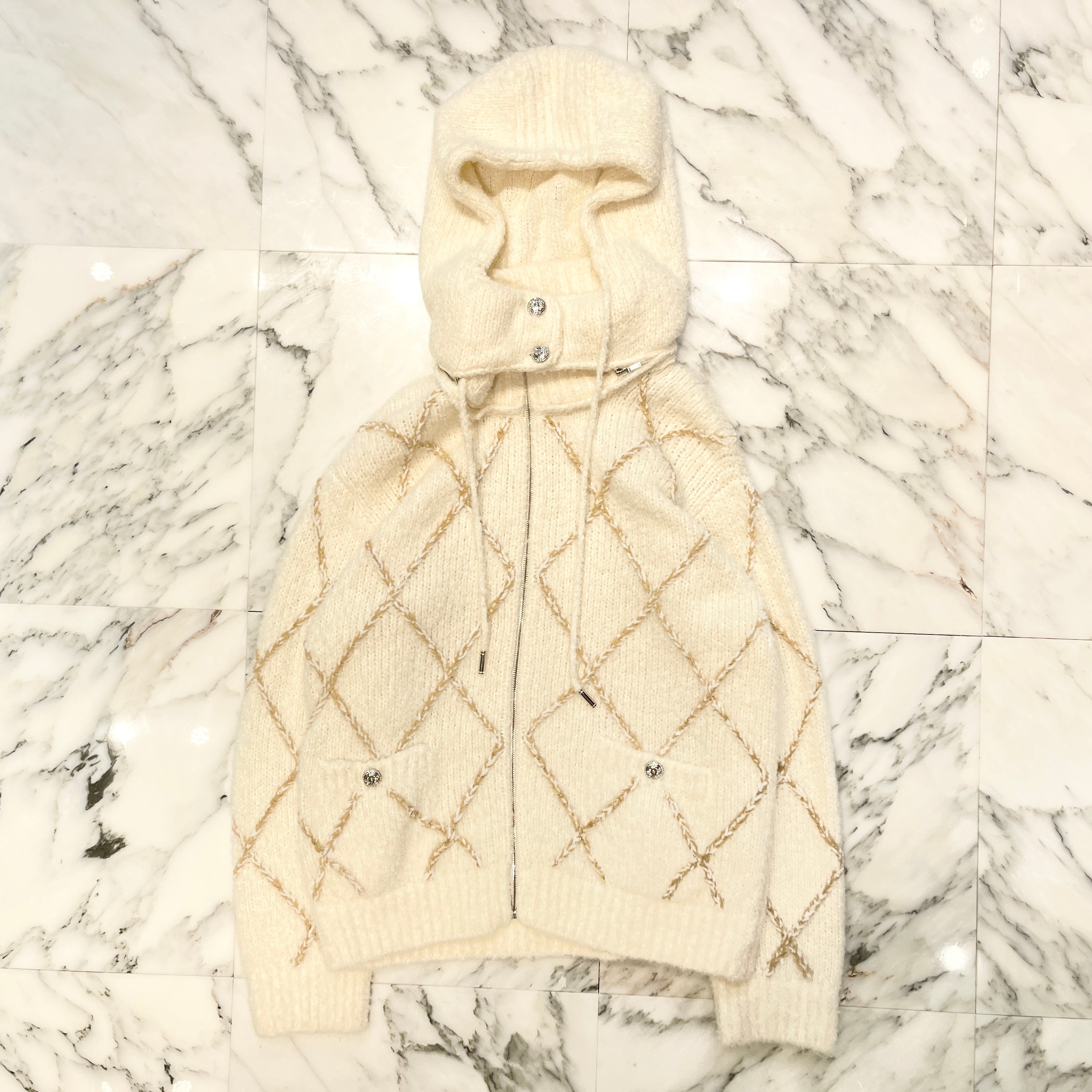 CHANEL Coco Button Silk In Cashmere Zip Up Hoodie P74369K10903 Size 50 シャネル ココボタン装飾 シルク混 カシミヤ ジップアップフーディー サイズ50