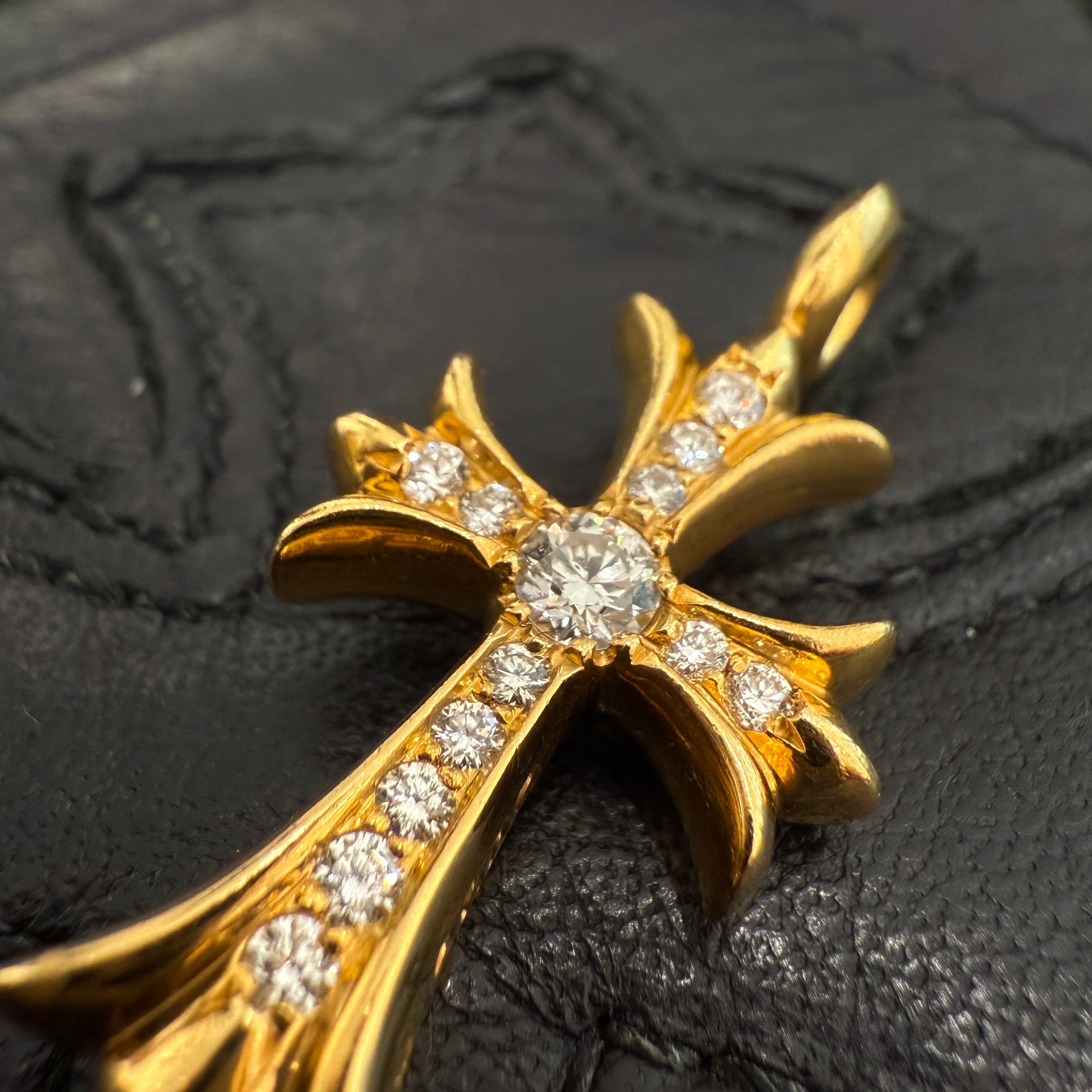 CHROME HEARTS 22K Tiny Fat Cross Pave Diamond Pendant Top クロムハーツ 22K タイニーファット クロス パヴェダイヤモンド ペンダントトップ