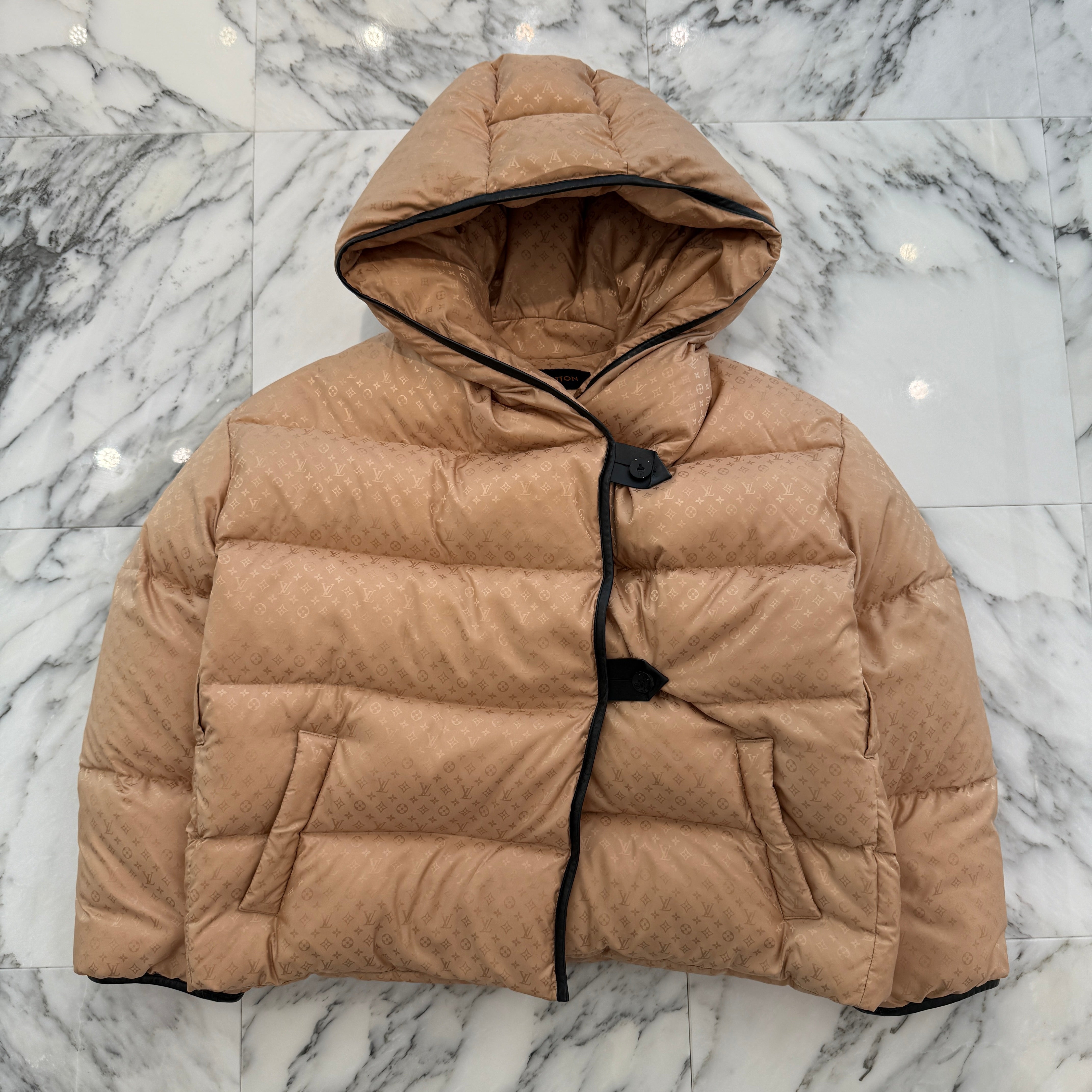 LOUIS VUITTON 2020AW Monogram Down Jacket Size 38 ルイヴィトン