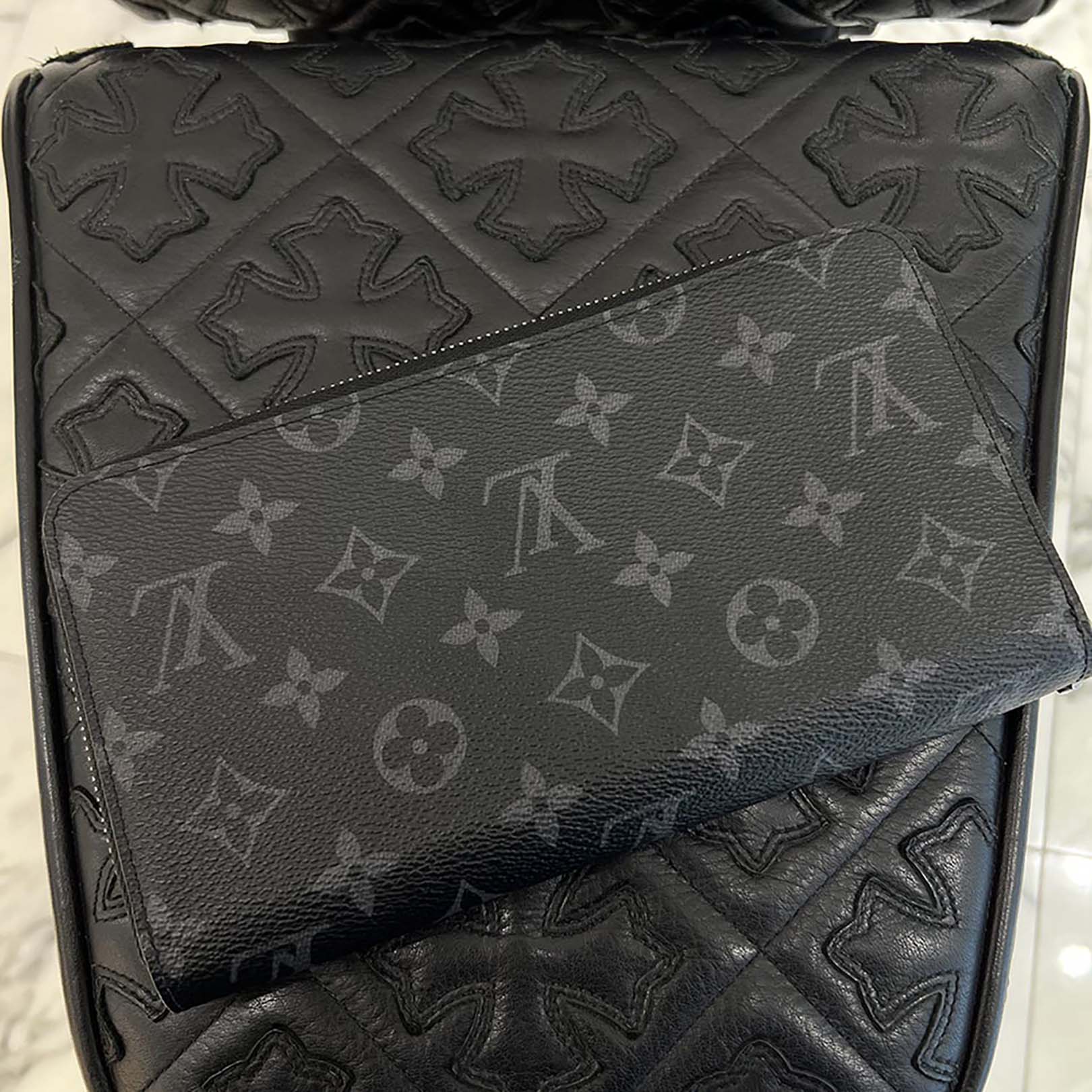 LOUIS VUITTON Monogram Eclipse Zippy Organizer NM M82081 ルイヴィトン モノグラム･エクリプス ジッピー・オーガナイザー NM