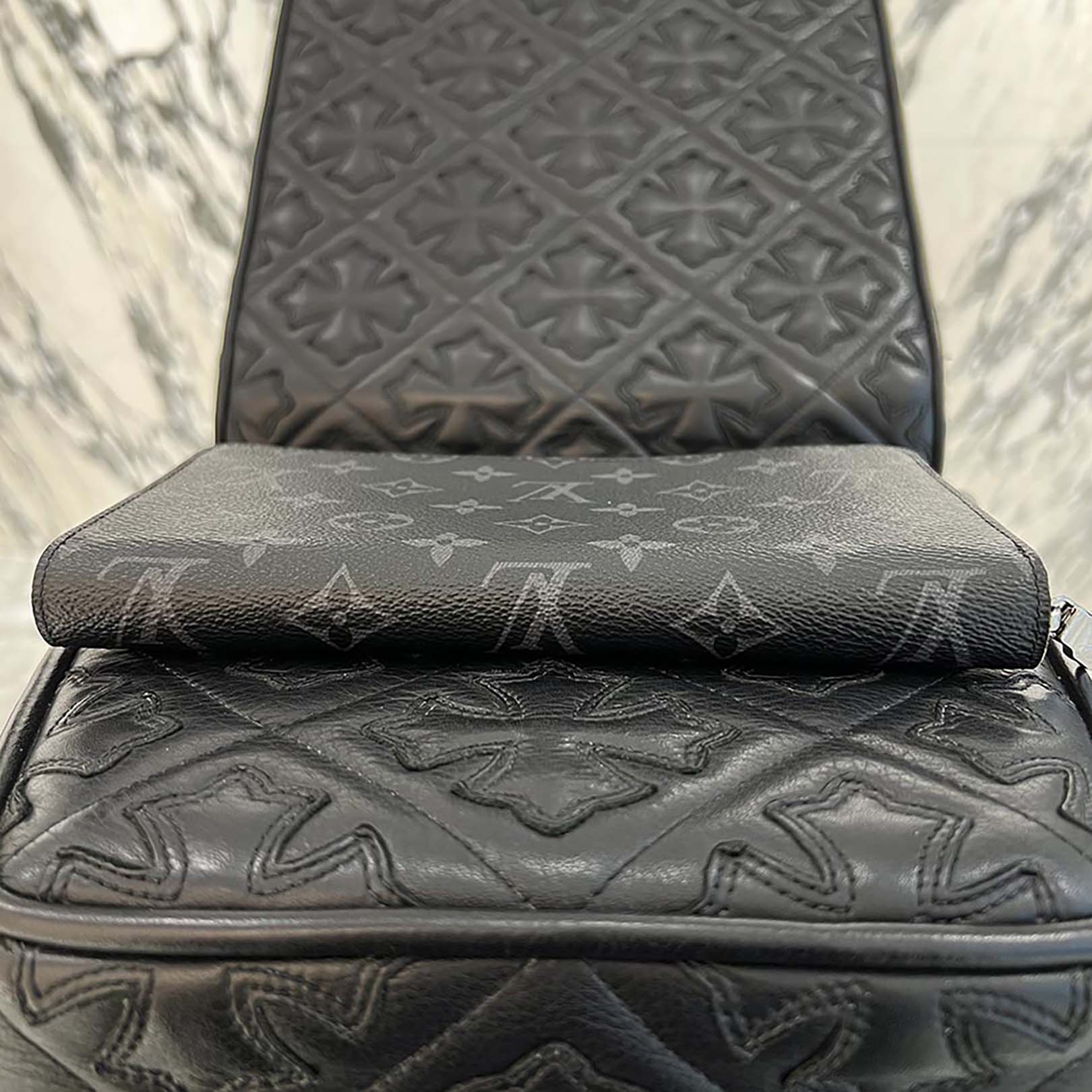 新品同様☆ルイヴィトン モノグラムエクリプスジッピーオーガナイザーNM LOUIS VUITTON Monogram Eclipse Zippy Organizer NM M82081 ルイ