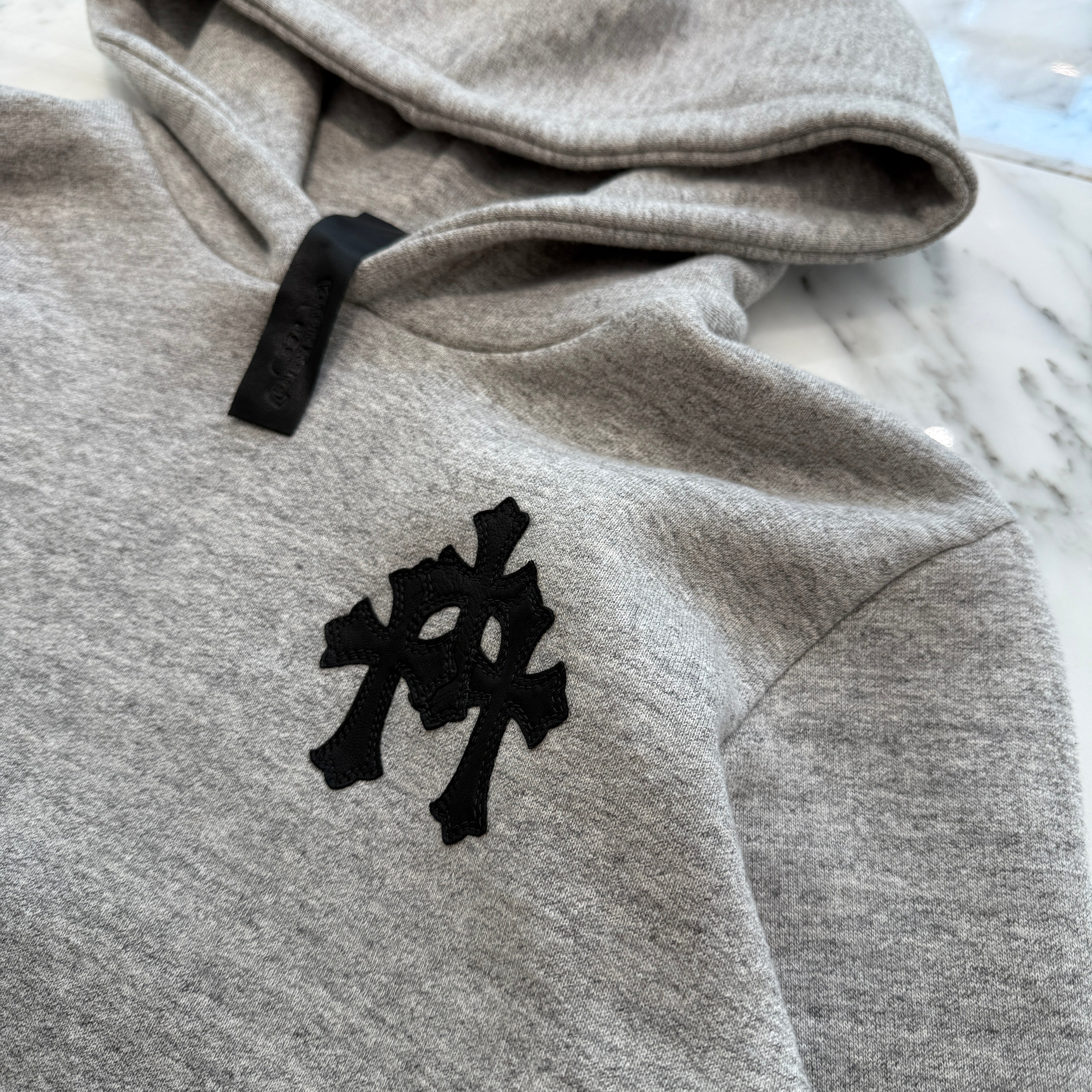 CHROME HEARTS Y NOT 3 Cemetery Cross Leather Patch Pullover Hoodie Size M クロムハーツ ワイノット 3 セメタリークロス レザーパッチ プルオーバーフーディー サイズM