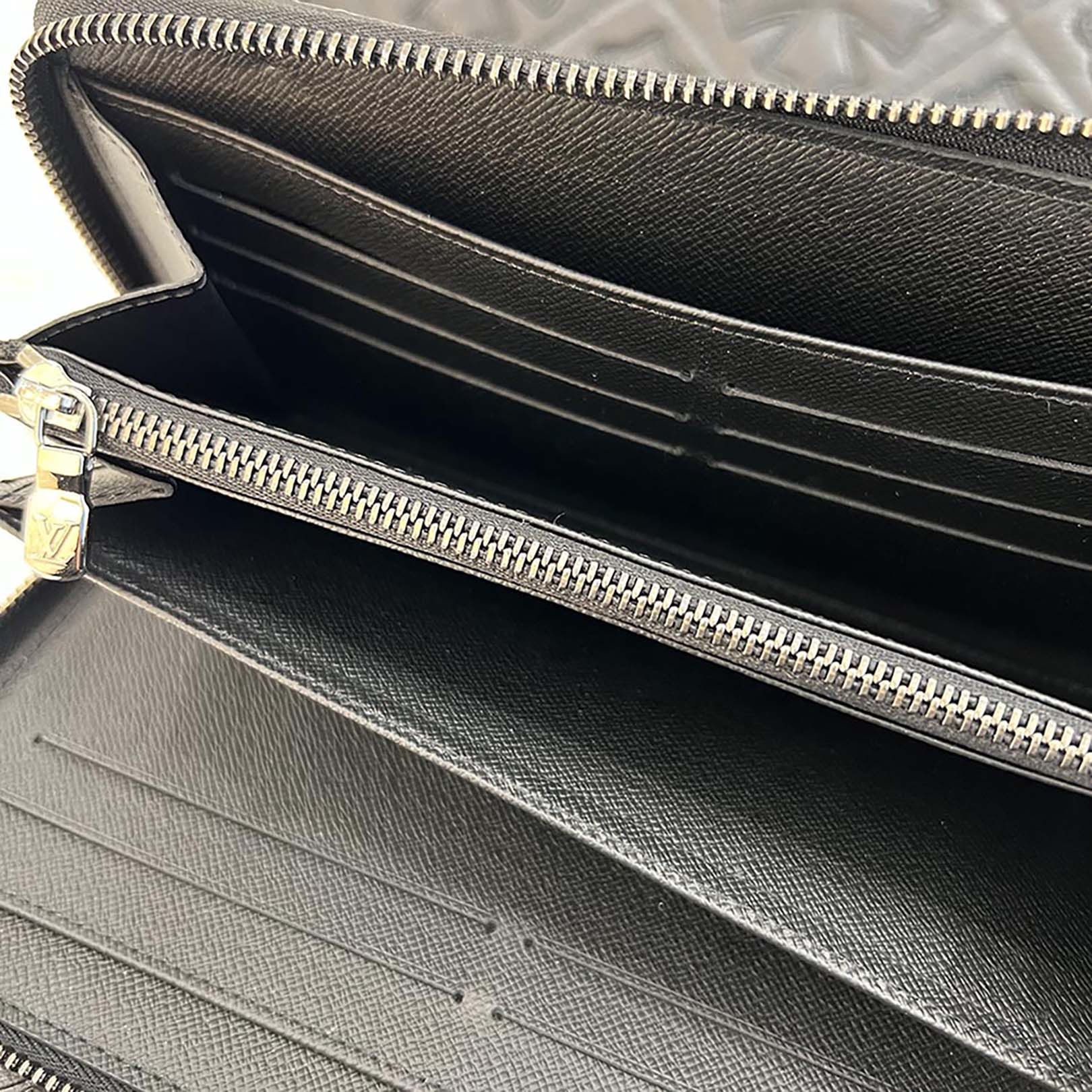 LOUIS VUITTON Monogram Eclipse Zippy Organizer NM M82081 ルイ