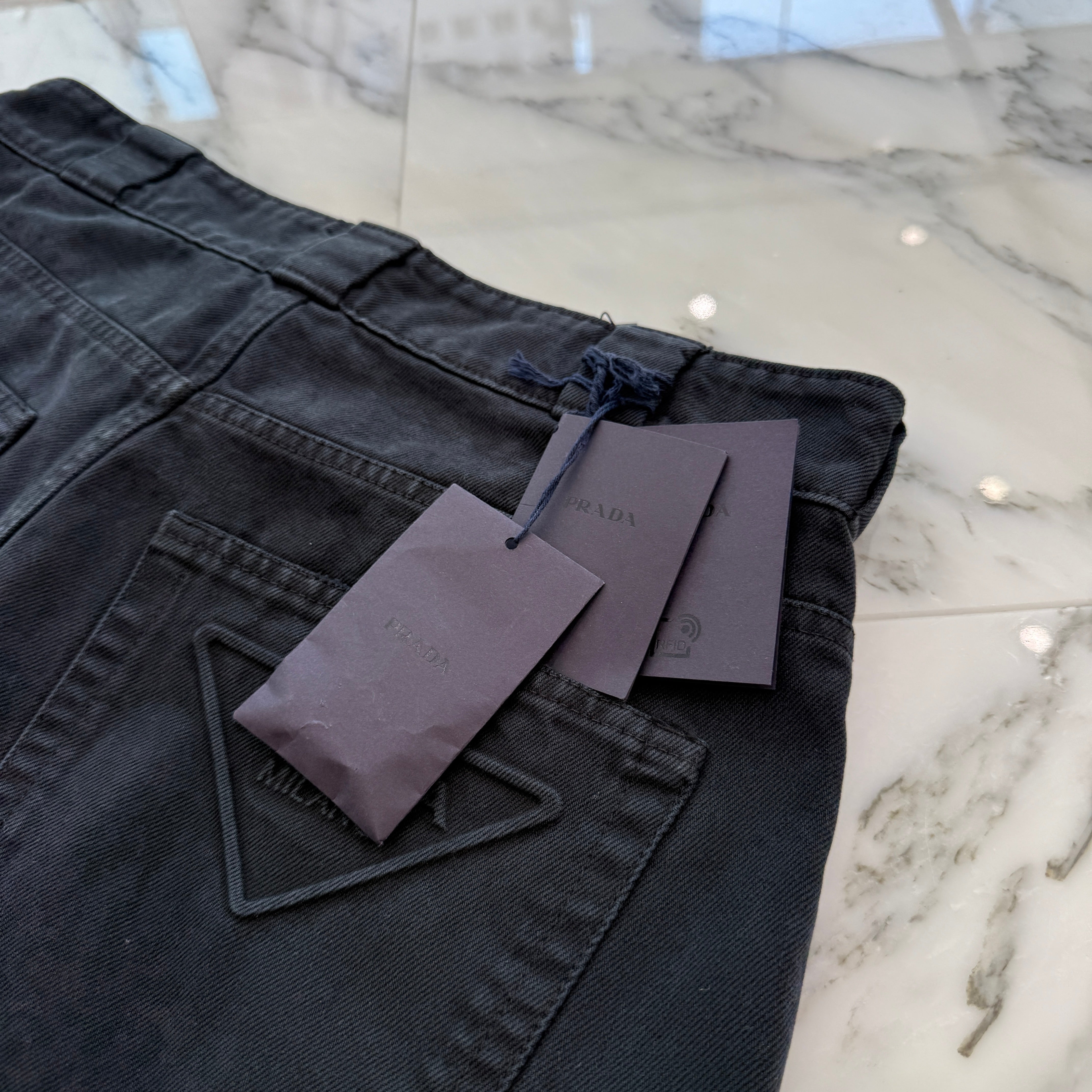 PRADA 2022SS Logo Distressed Washed Denim Shorts GEP339 S212 11E8 Size 48 プラダ ロゴ ダメージウォッシュ加工 デニムショーツ サイズ48