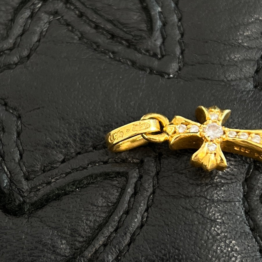 CHROME HEARTS 22K Baby Fat Cross Pave Diamond Pendant Top