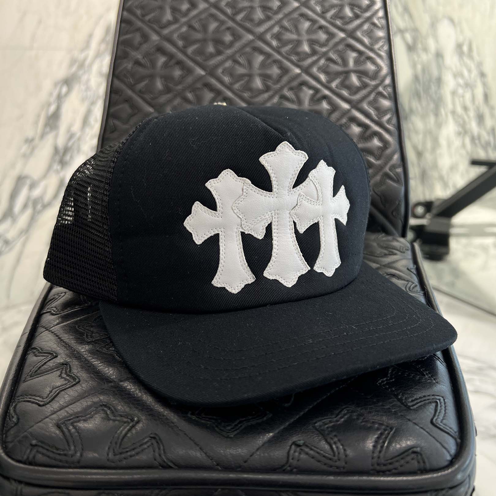 CHROME HEARTS Triple Cross Patch Trucker Cap ONE SIZE (53-60