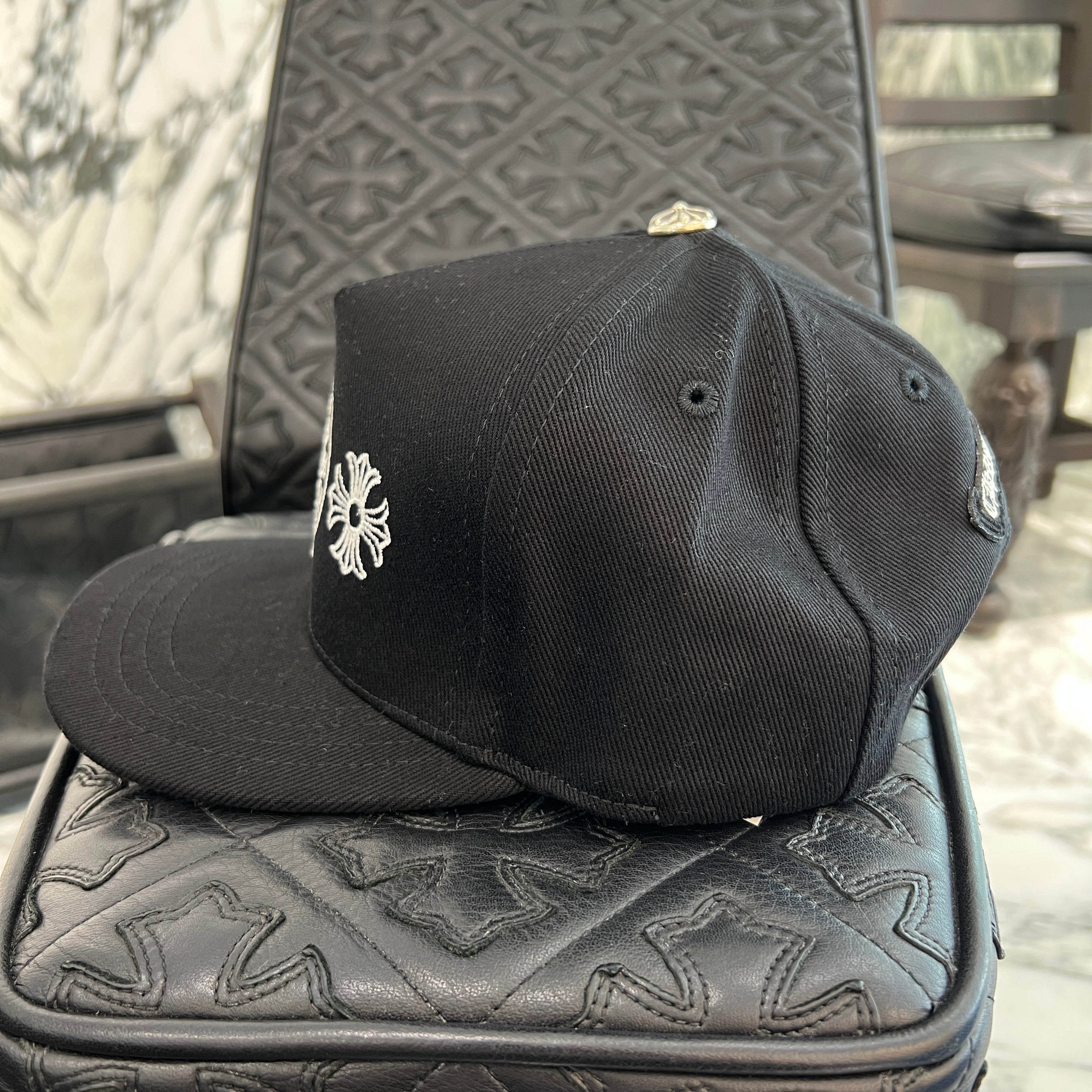 CHROME HEARTS CH Plus Horseshoe Embroidery Baseball Cap Size ONE