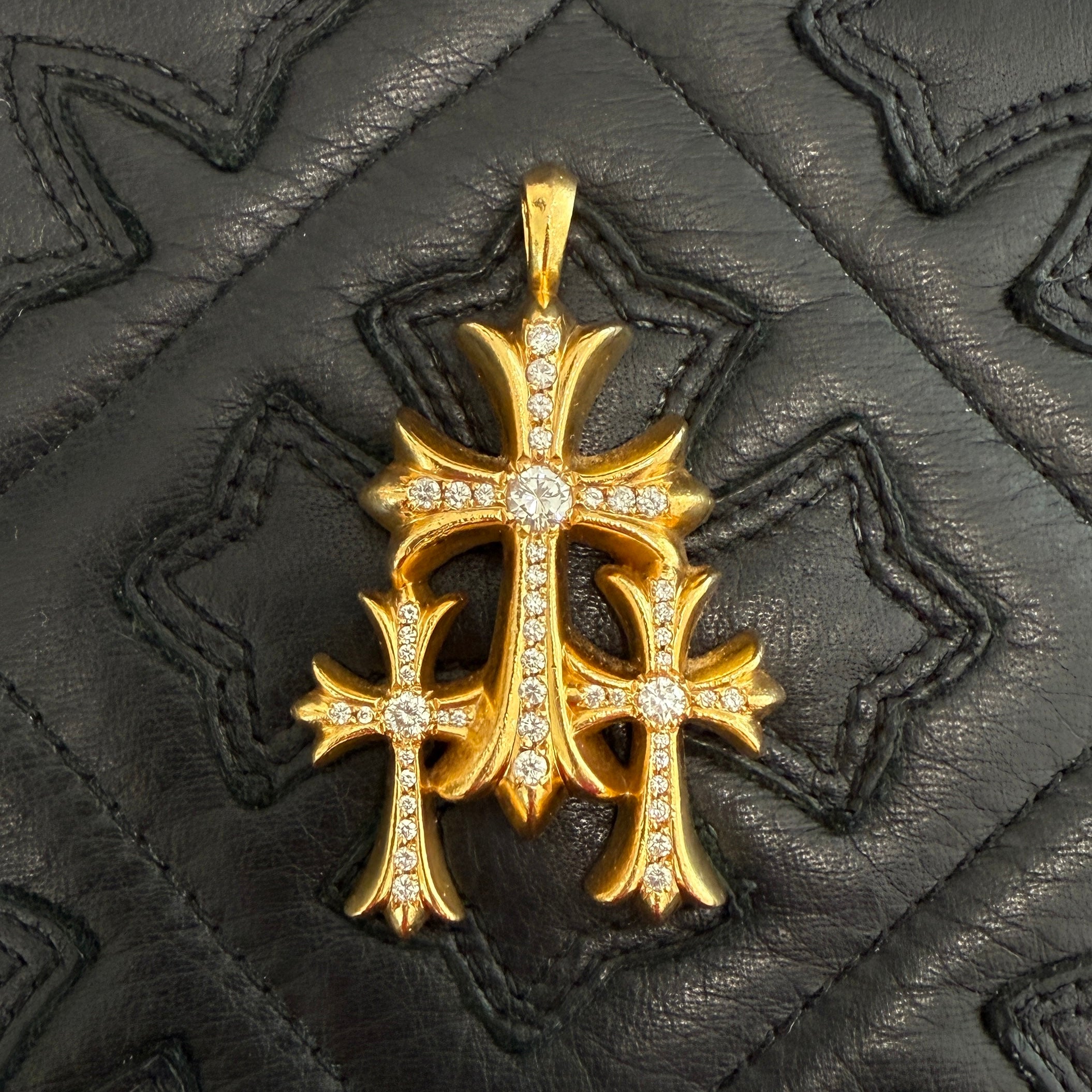 CHROME HEARTS 22K Triple CH Cross Pave Diamond Pendant Top クロムハーツ 22K トリプル CHクロス パヴェダイヤモンド ペンダントトップ