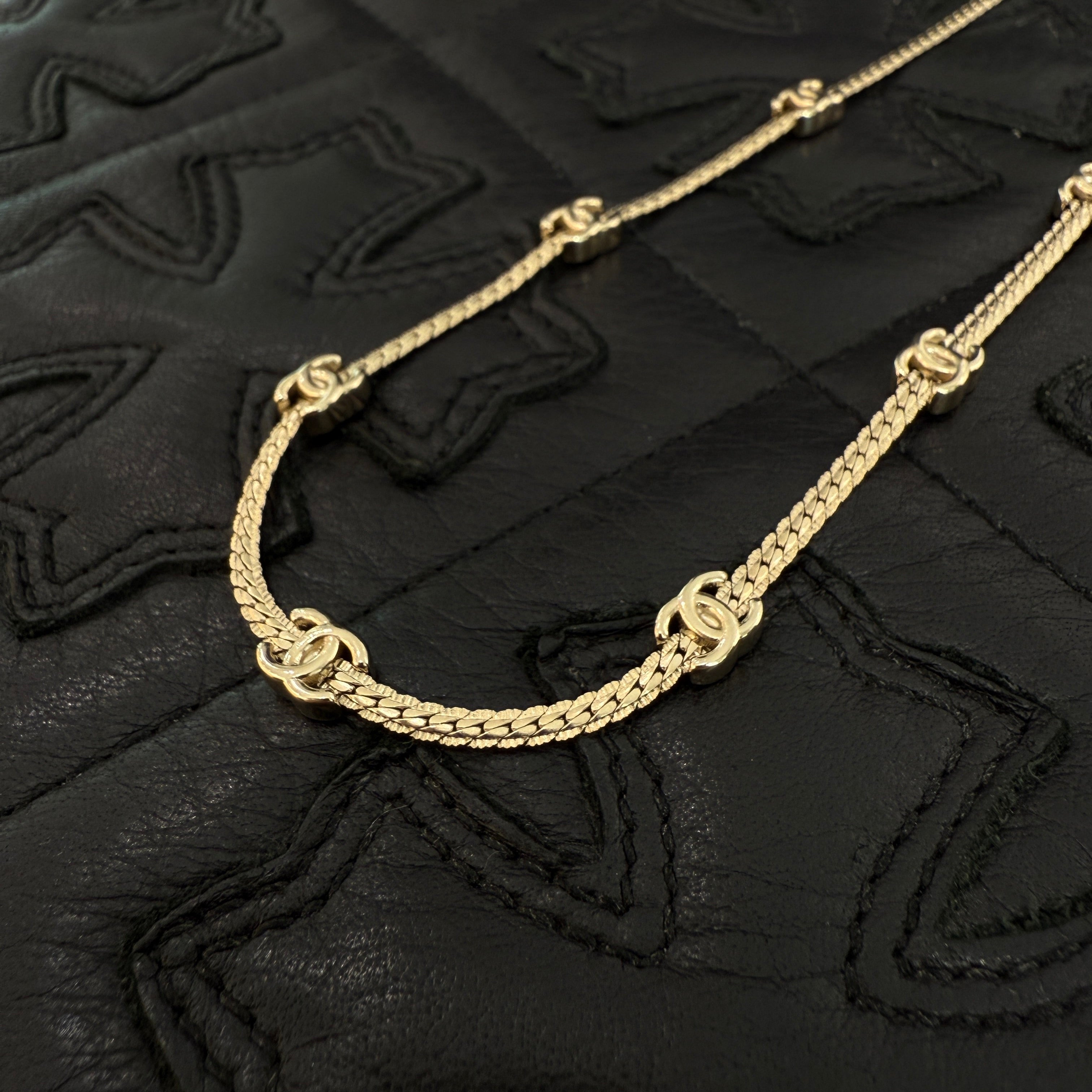 CHANEL 2024AW CC Logo Choker Chain Necklace ABE255 B18058 NZS81 Size FREE シャネル CCロゴ チョーカー チェーン ネックレス サイズFREE