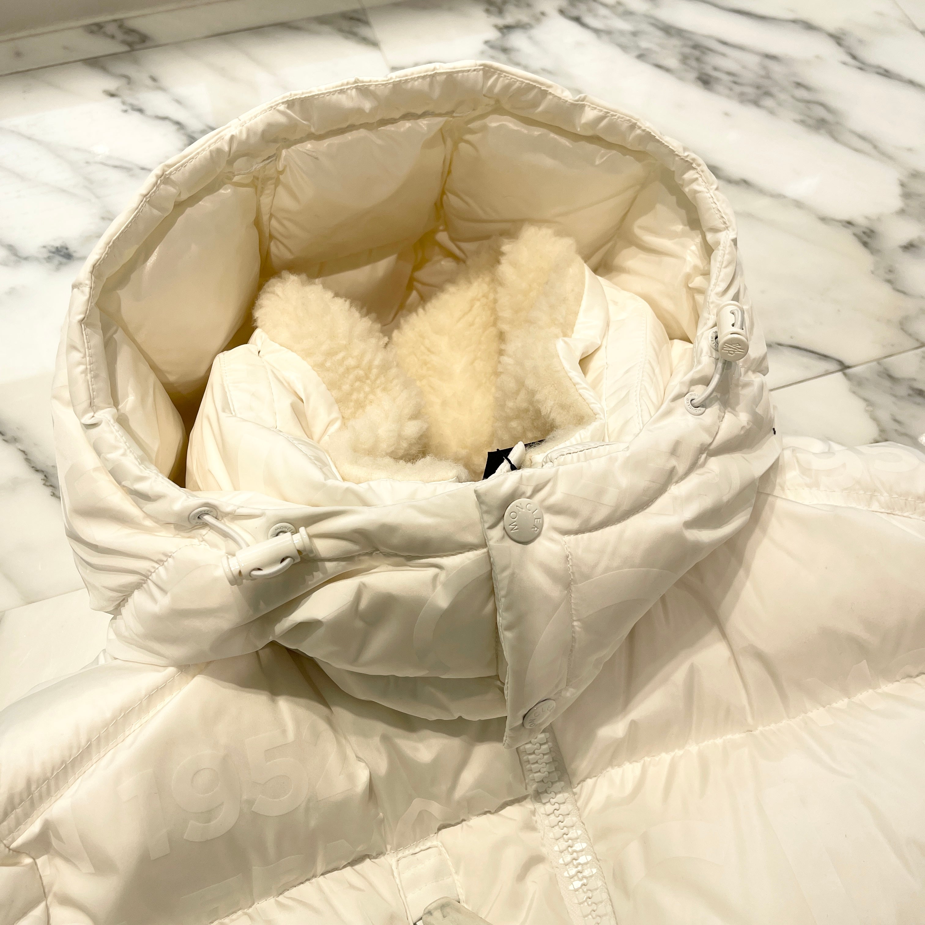 MONCLER 2022AW TARENTAISE GIUBBOTTO Down Jacket H20911A00211 Size 3 モンクレール タレンテーズ・ジュボット ダウンジャケット サイズ3