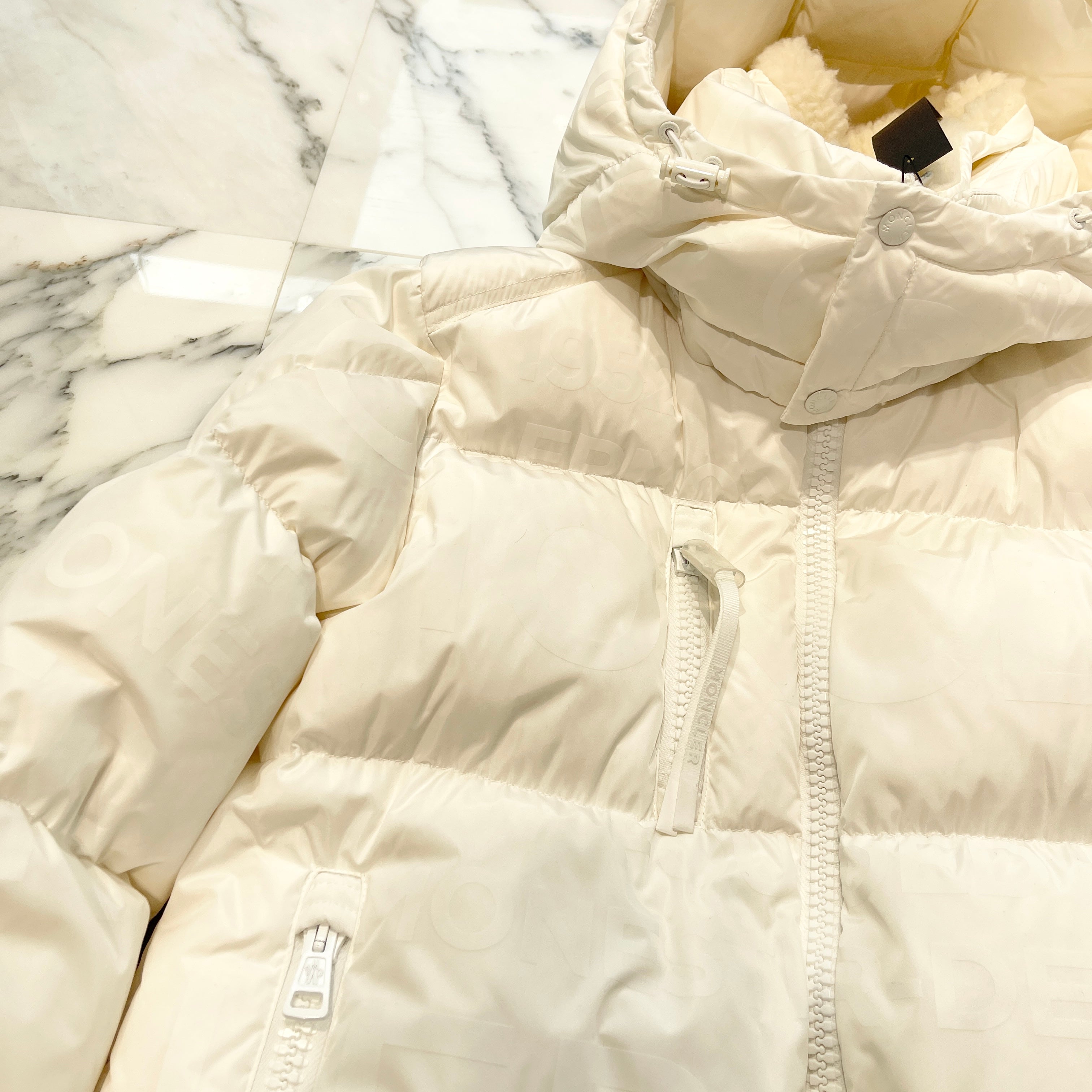 MONCLER 2022AW TARENTAISE GIUBBOTTO Down Jacket H20911A00211 Size 3 モンクレール タレンテーズ・ジュボット ダウンジャケット サイズ3
