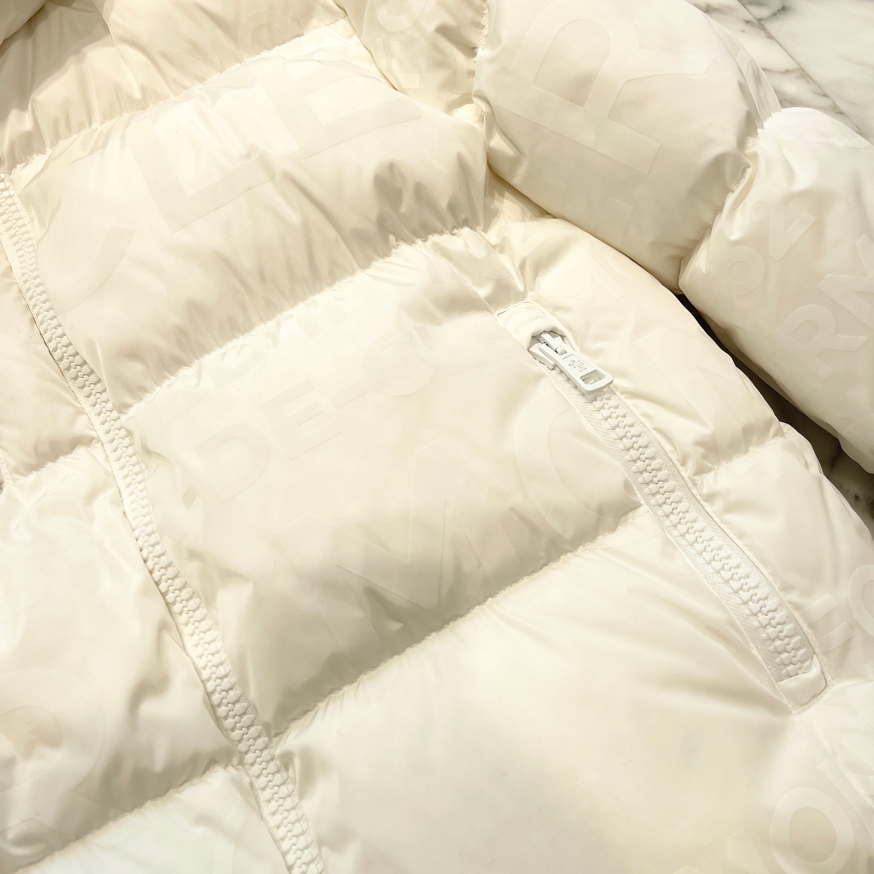 MONCLER 2022AW TARENTAISE GIUBBOTTO Down Jacket H20911A00211 Size 3 モンクレール タレンテーズ・ジュボット ダウンジャケット サイズ3