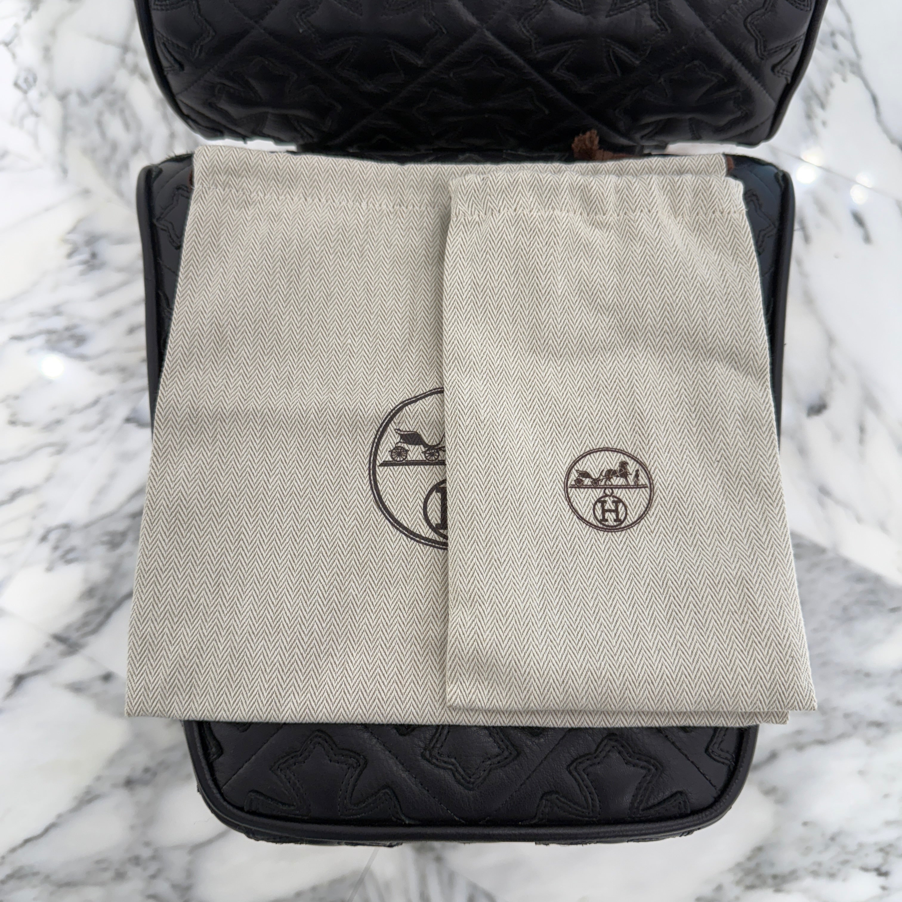 HERMES Evelyn Amazon TPM "NOIR" K刻印 エルメス エブリン アマゾン TPM "ノワール" レザーショルダーバッグ K刻印