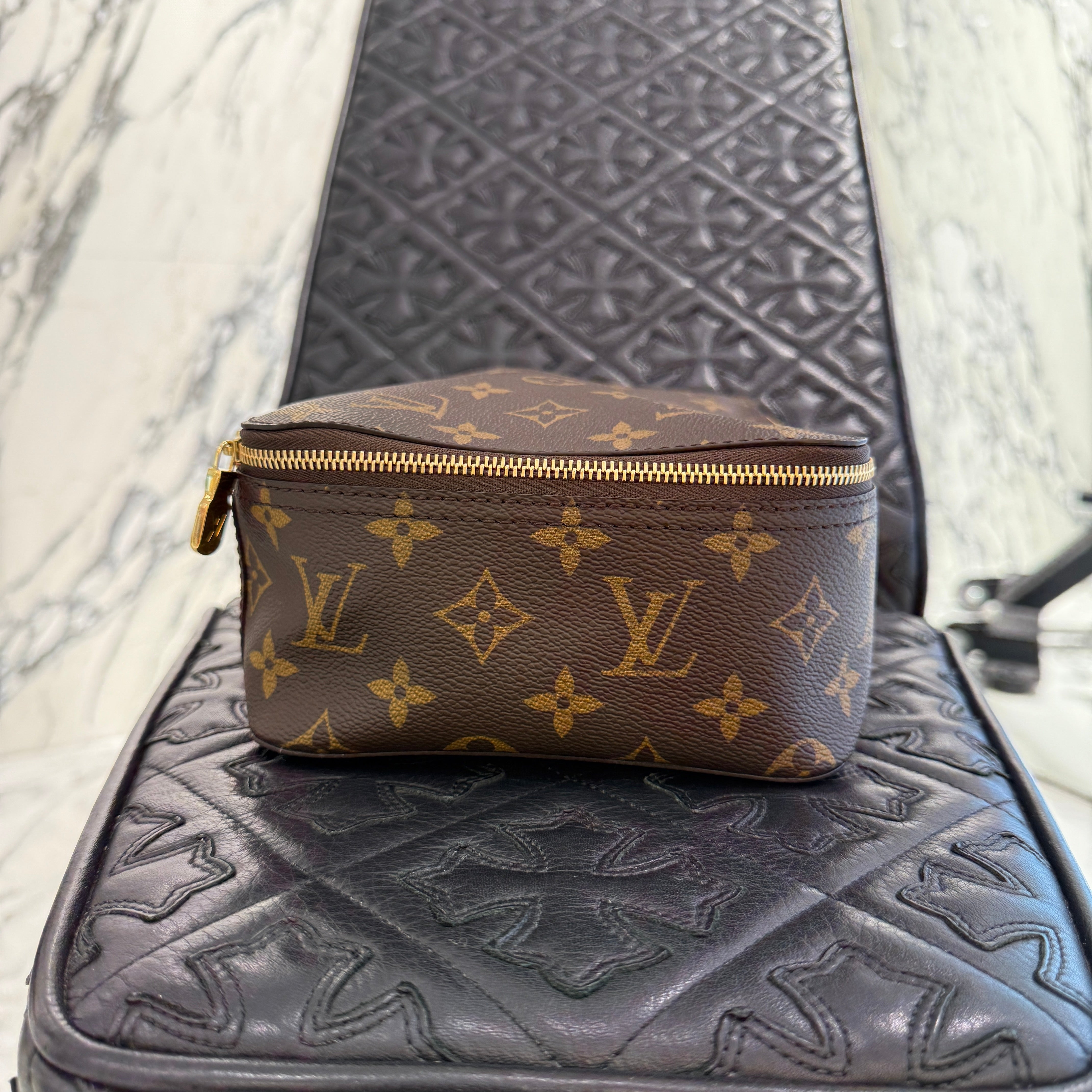 LOUIS VUITTON Monogram Packing Cube MM M43689 ルイヴィトン