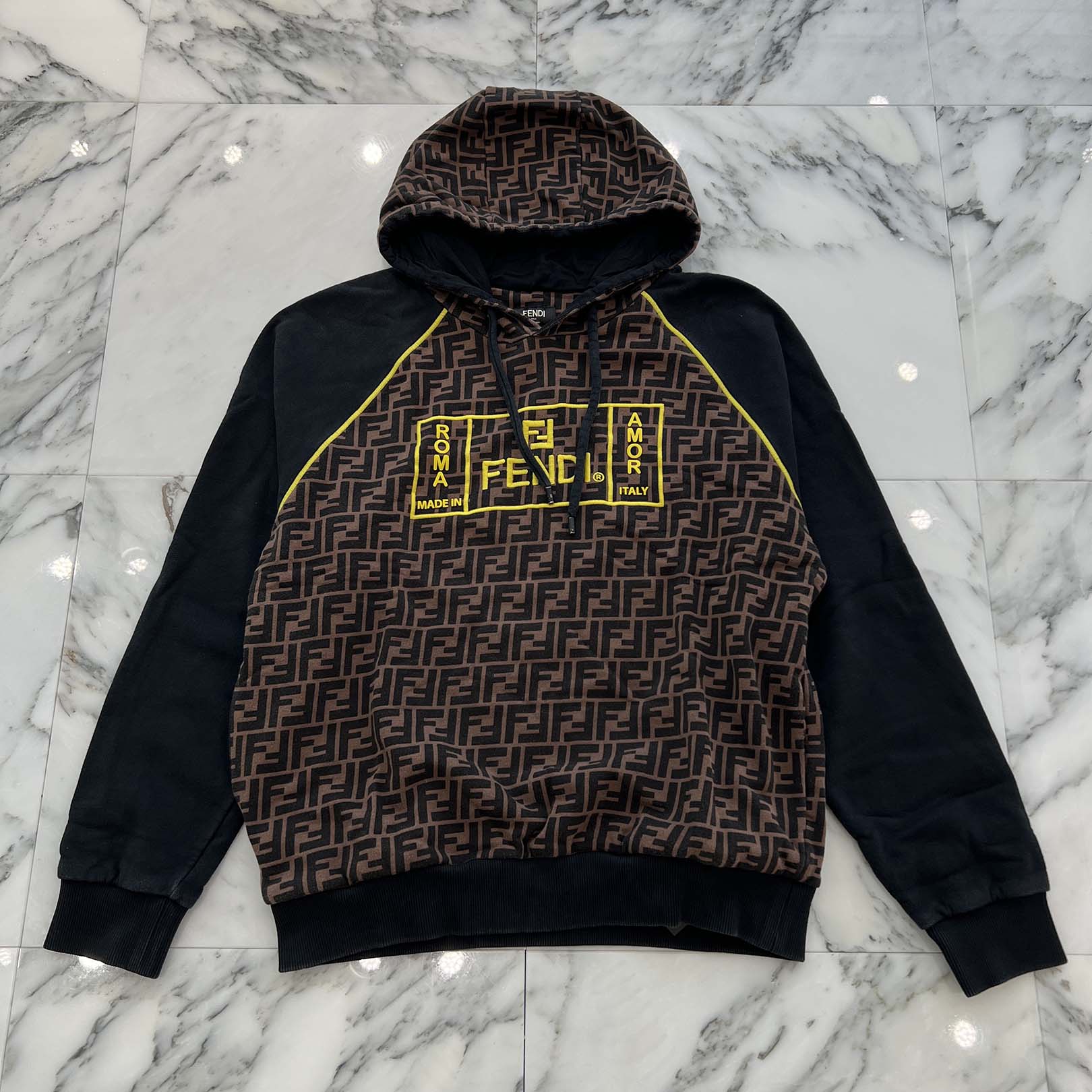 FENDI Zucca Print Pullover Hoodie FY0991 A87E Size M フェンディ ズッカ柄プルオーバーフーディ サイズM