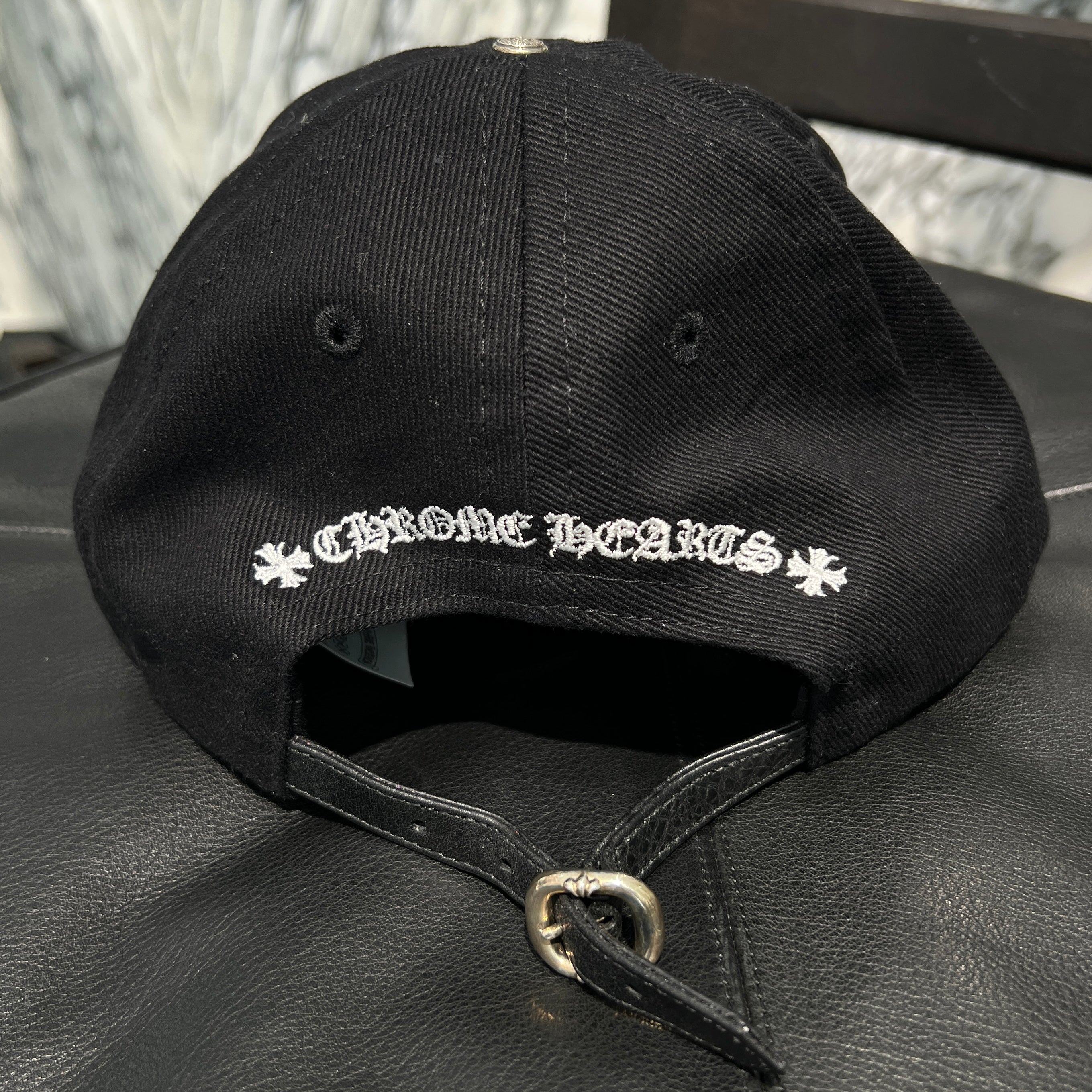CHROME HEARTS × MATTY BOY Chomper Patch Leather Belt Trucker Cap Size ONE SIZE（53-60） クロムハーツ × マッティボーイ チョンパー パッチ レザーベルト トラッカーキャップ ONE SIZE（53-60）