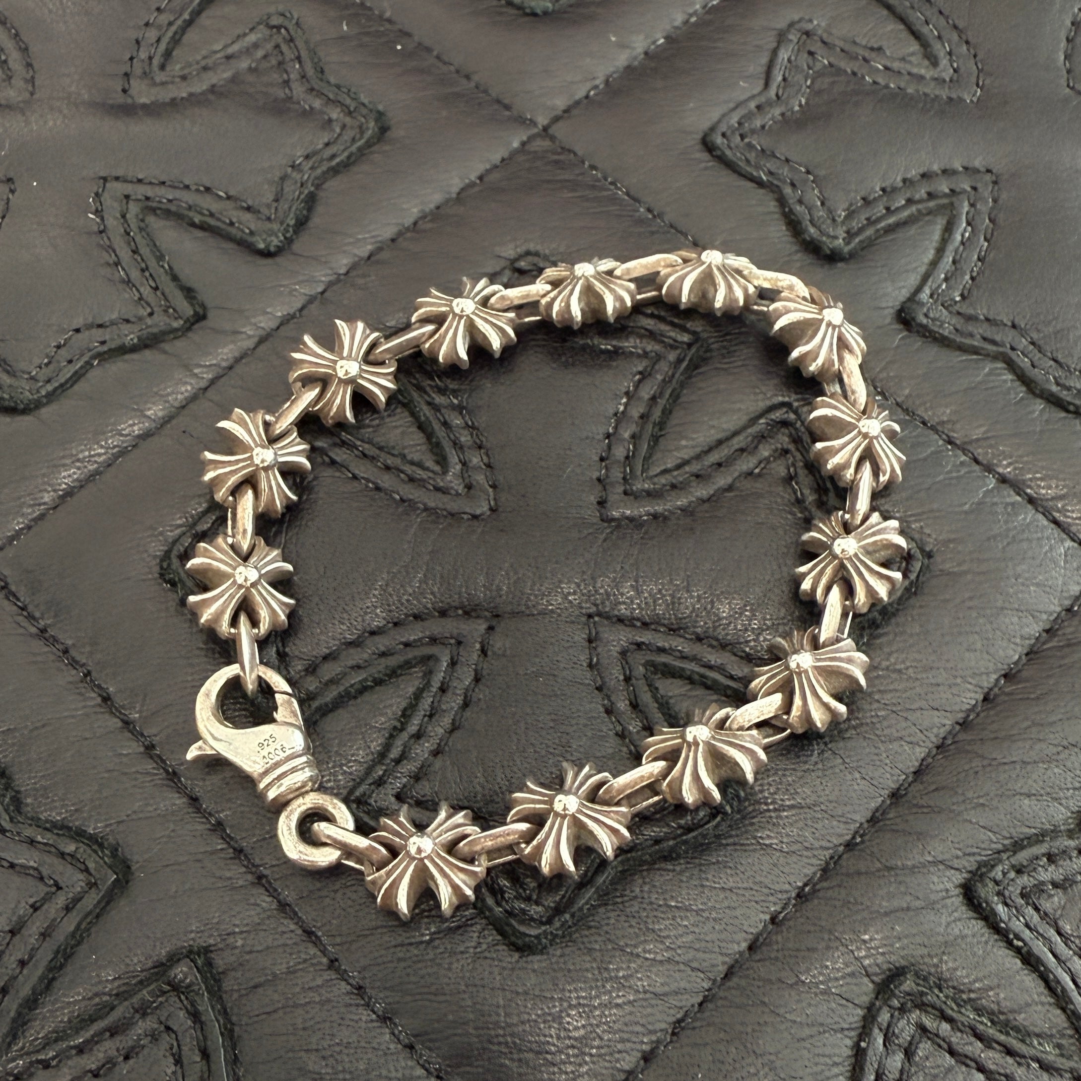 希少 CHROME HEARTS CHプラス チョーカー ブレスレット シルバー CHROME HEARTS クロスボール タイニーCH ブレスレット シルバー