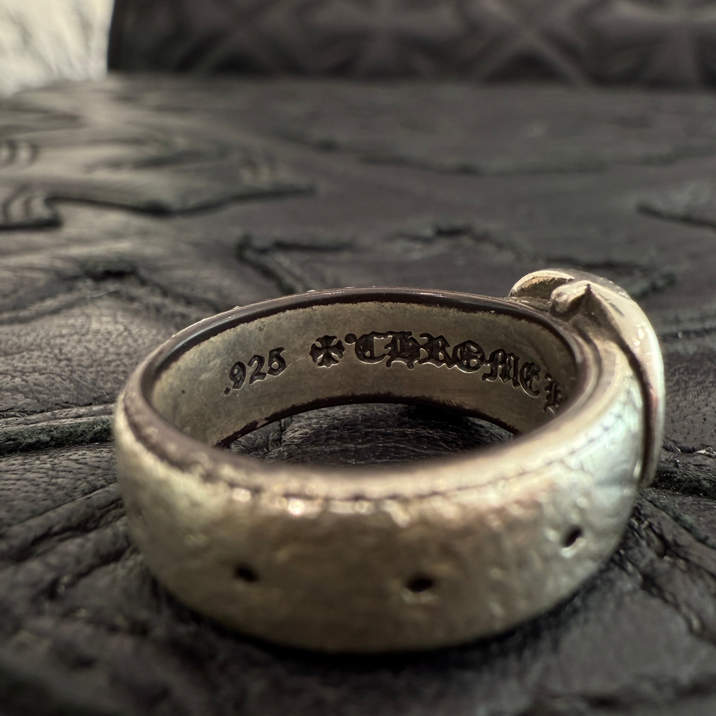 25 新作 CHROME HEARTS ガンスリンガー ベルト リング シルバー クロムハーツベルテッドガンスリンガーリング|クロムハーツ通販