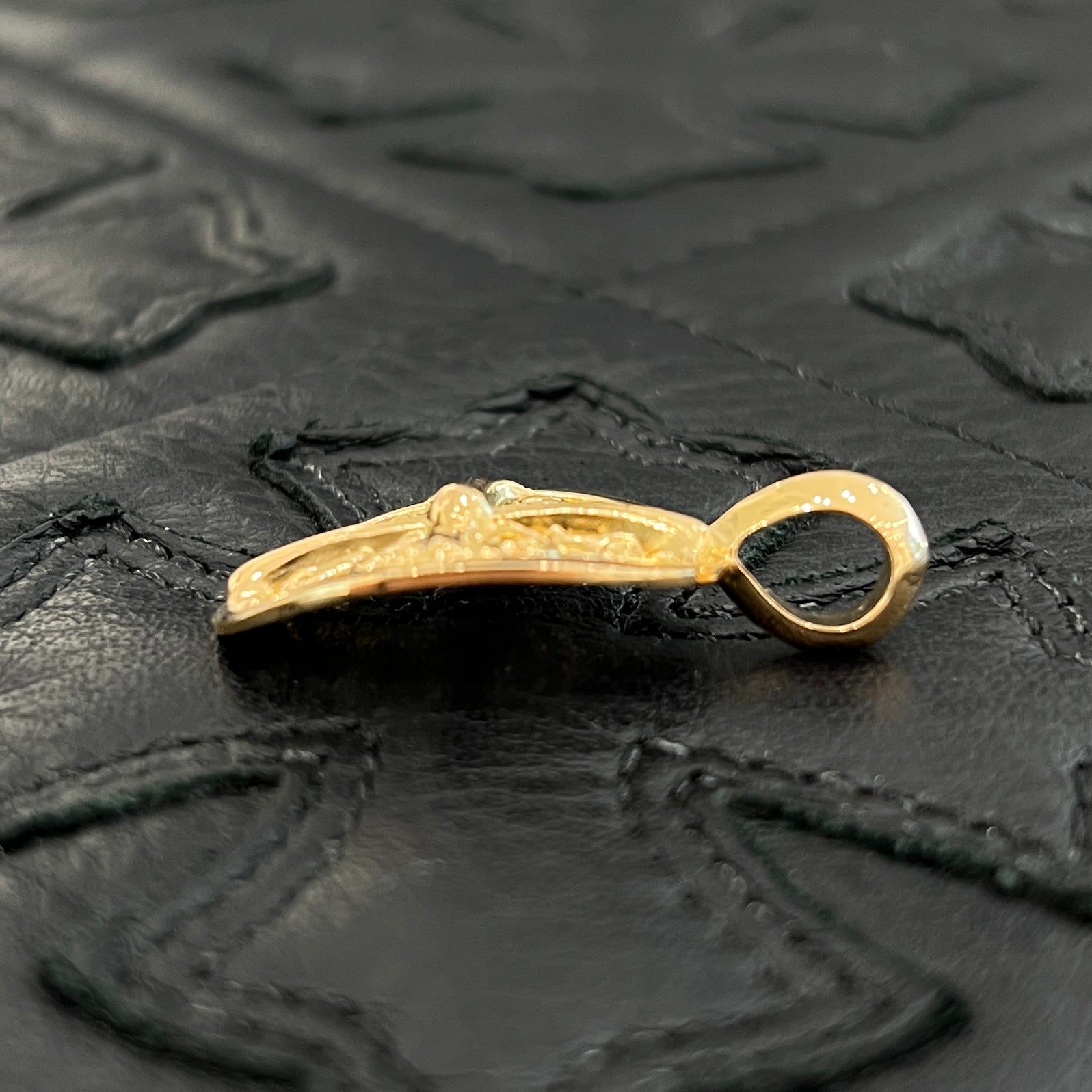 CHROME HEARTS 22K Classic Oval Cross Pendent Top クロムハ―ツ 22K