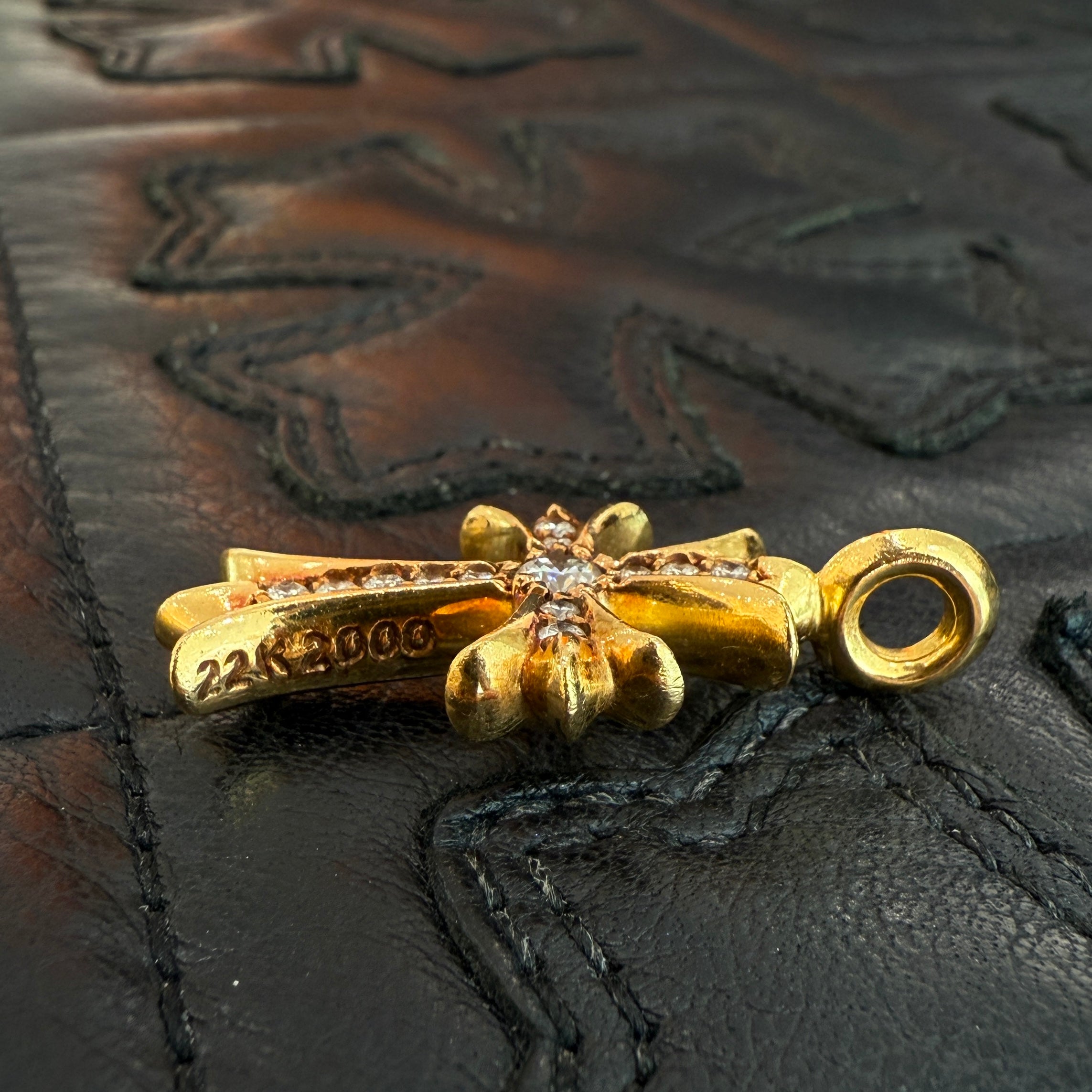 CHROME HEARTS 22K Tiny Fat Cross Pave Diamond Pendant Top クロム