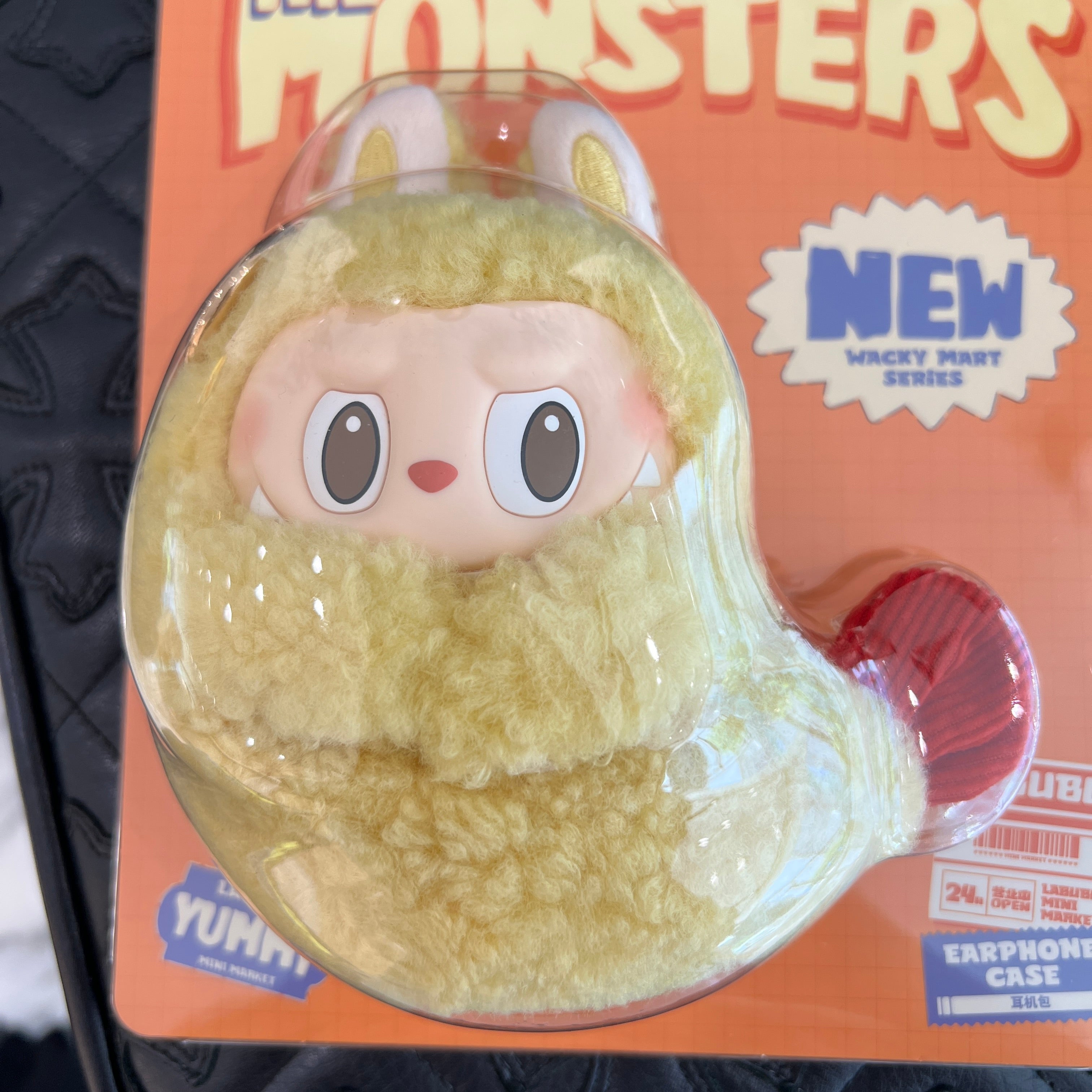 POP MART The Monsters Wacky Mart Series Earphone Case LABUBU ポップマート ザ・モンスターズ ワッキーマート シリーズ イヤホンケース ラブブストラップ