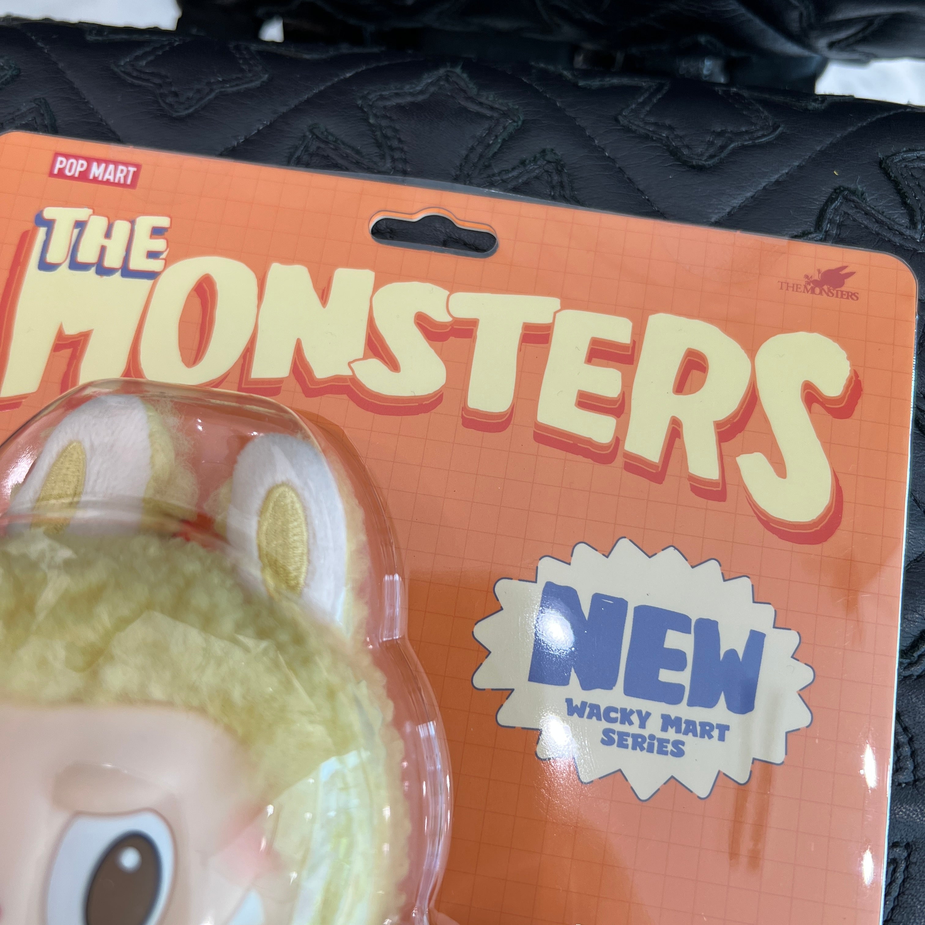 POP MART The Monsters Wacky Mart Series Earphone Case LABUBU ポップマート ザ・モンスターズ ワッキーマート シリーズ イヤホンケース ラブブストラップ