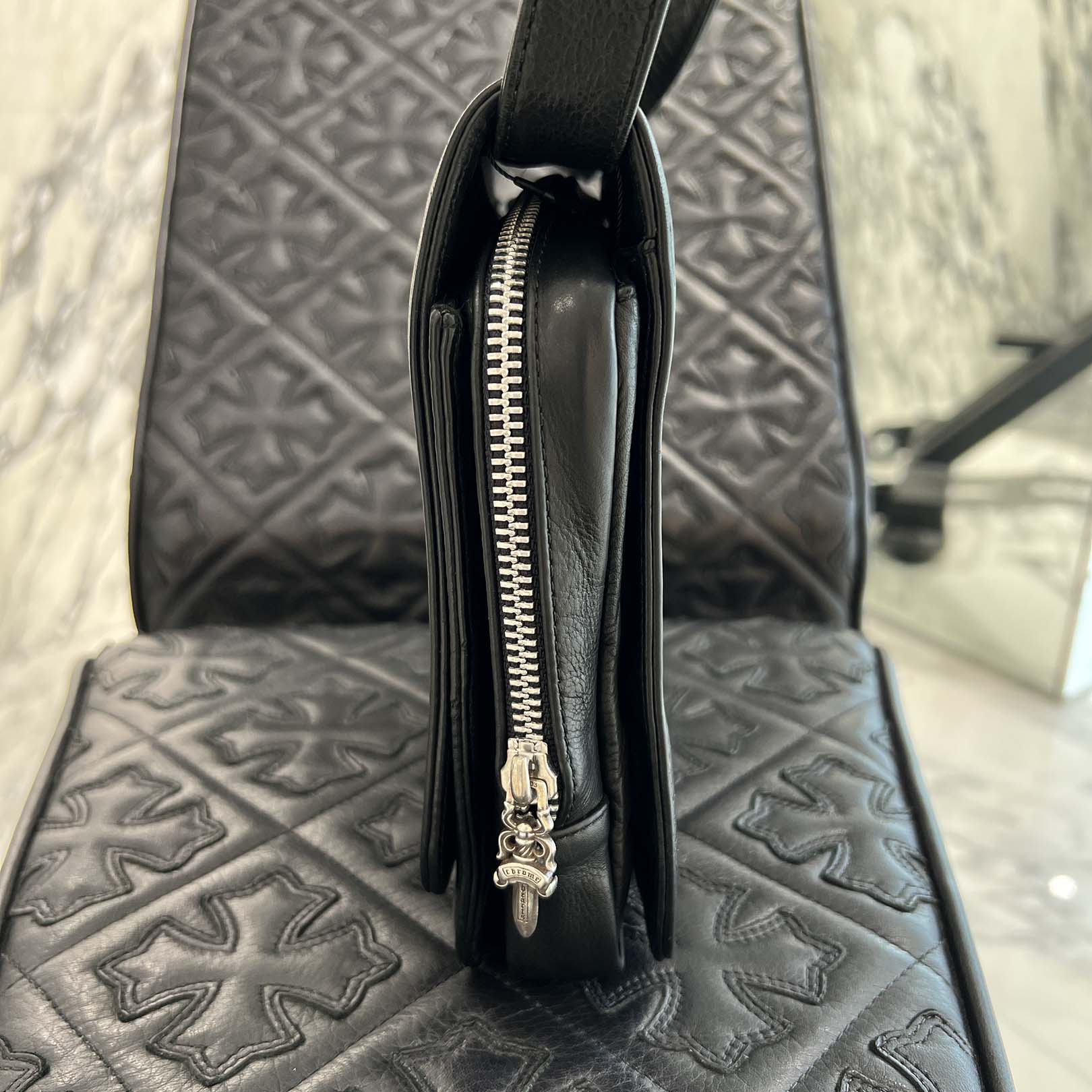 CHROME HEARTS MILO Large Dagger Leather Shoulder Bag クロムハーツ マイロ ラージダガー レザーショルダーバッグ
