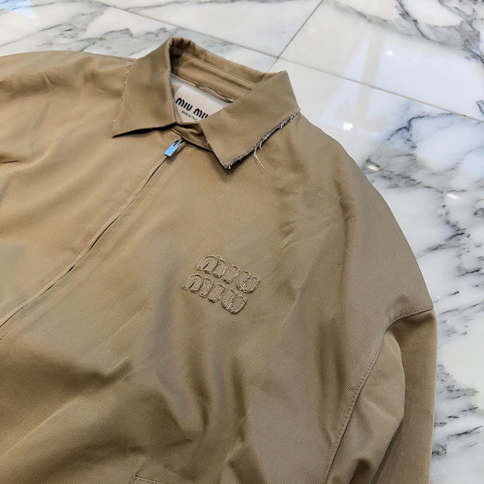 MIU MIU 2023AW Logo Patch Oversize Chino Blouson ML843 1UPX Size 42 ミュウミュウ ロゴパッチ オーバーサイズ チノ ブルゾン サイズ42