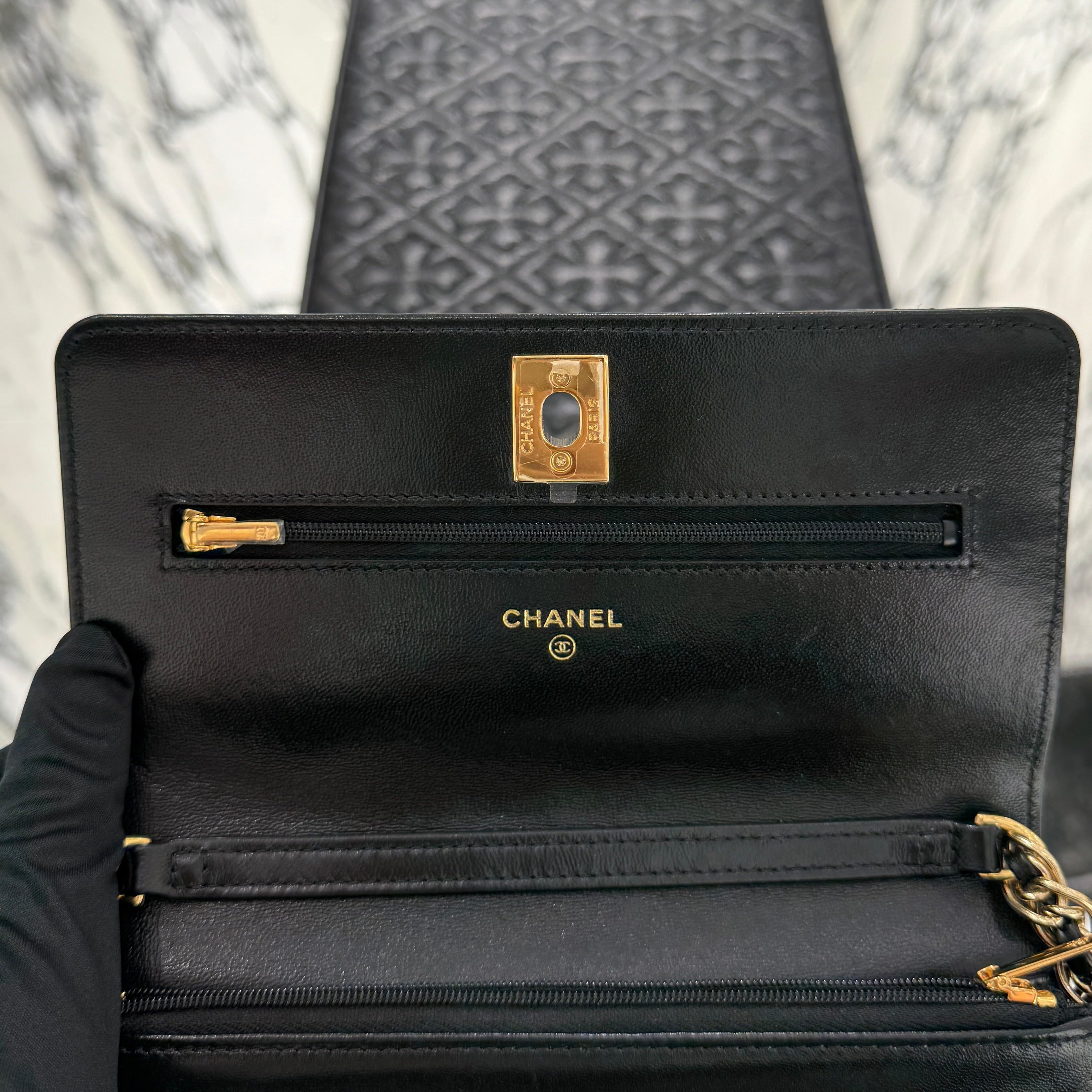 CHANEL Matelasse Lambskin Chain Wallet シャネル マトラッセ ラムスキン チェーンウォレット