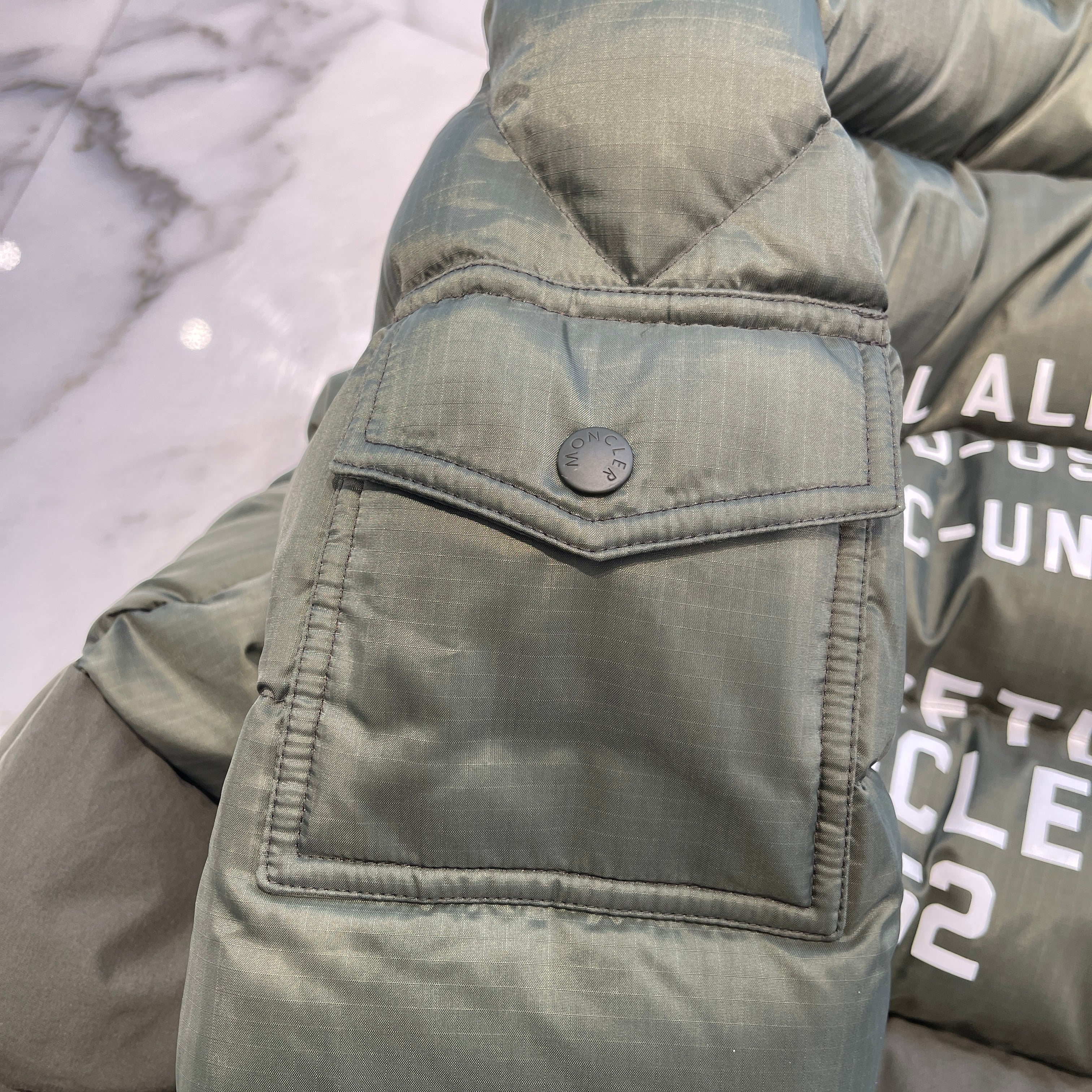 MONCLER × UNDEFEATED 2020AW Allenski Back Logo Down Jacket F20921A51710 Size 1 モンクレール × アンディフィーテッド アレンスキー バックロゴ ダウンジャケット サイズ1