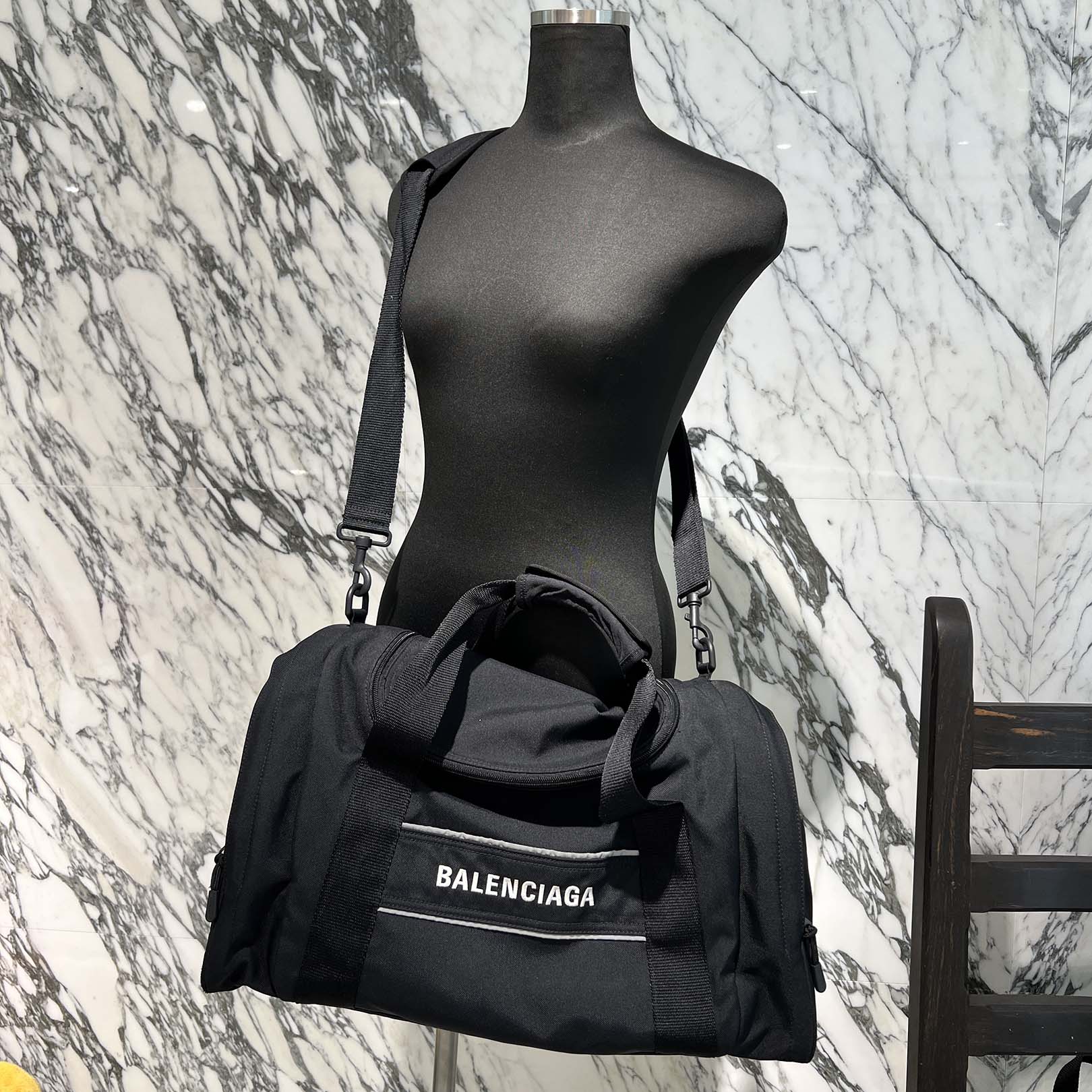 BALENCIAGA SPORT Nylon Gym Bag 638128 バレンシアガ スポーツ ナイロン ジムバッグ