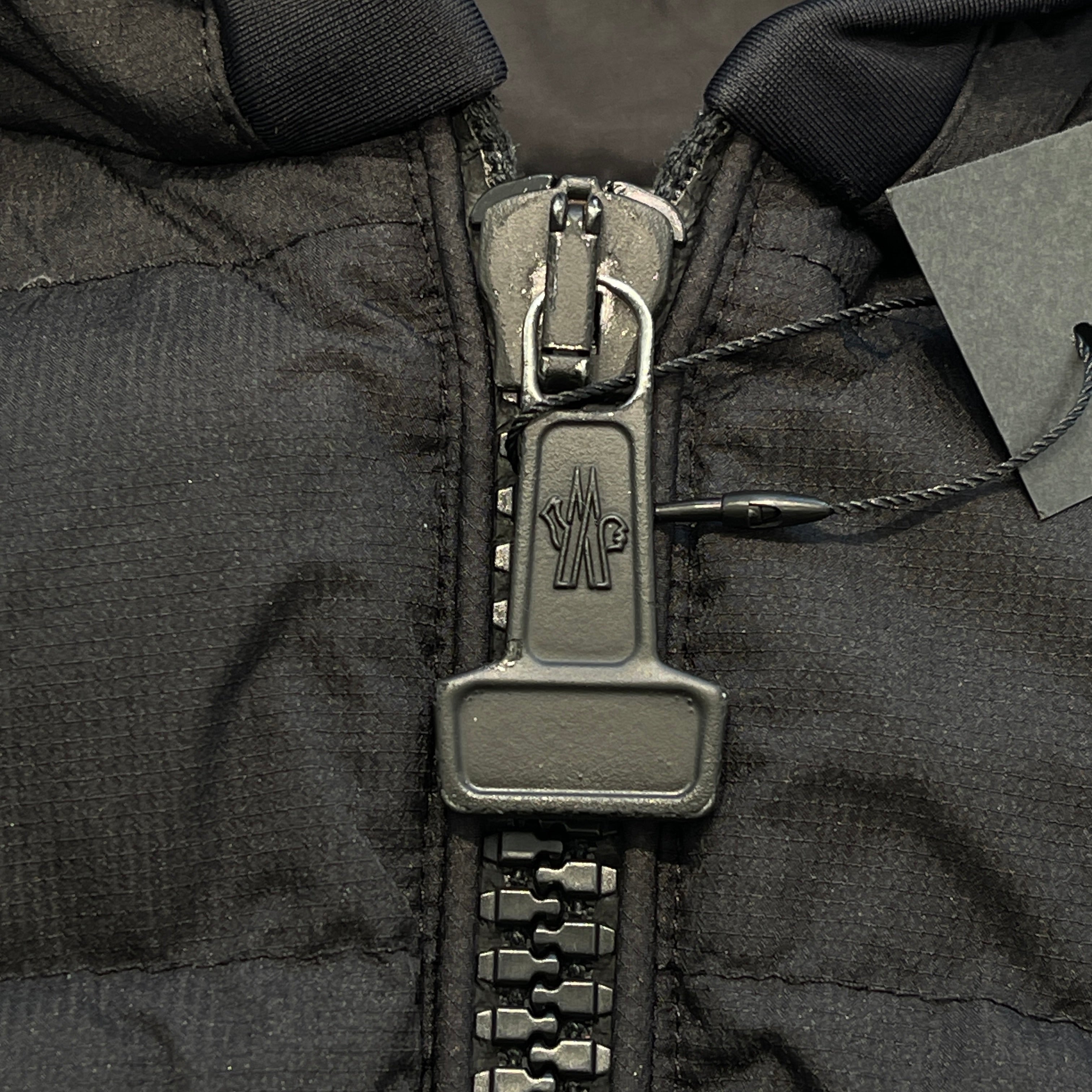 MONCLER × OFF-WHITE 2017AW DINARD GIUBBOTTO Down Jacket B209H4130505 53607 Size 0 モンクレール × オフホワイト ディナール ジュボット ダウンジャケット サイズ0