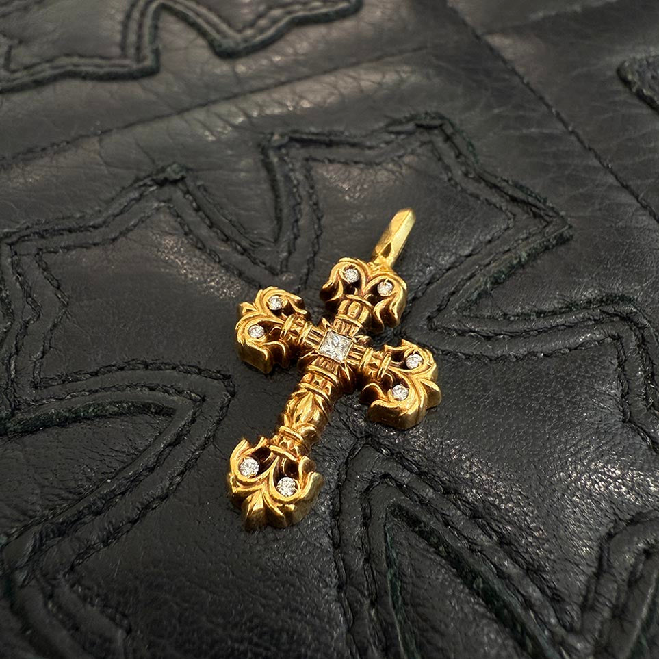 CHROME HEARTS 22K Tiny Filigree Cross Pave Diamond Pendent Top クロムハーツ 22K タイニー フィリグリークロス パヴェダイヤモンド ペンダント トップ