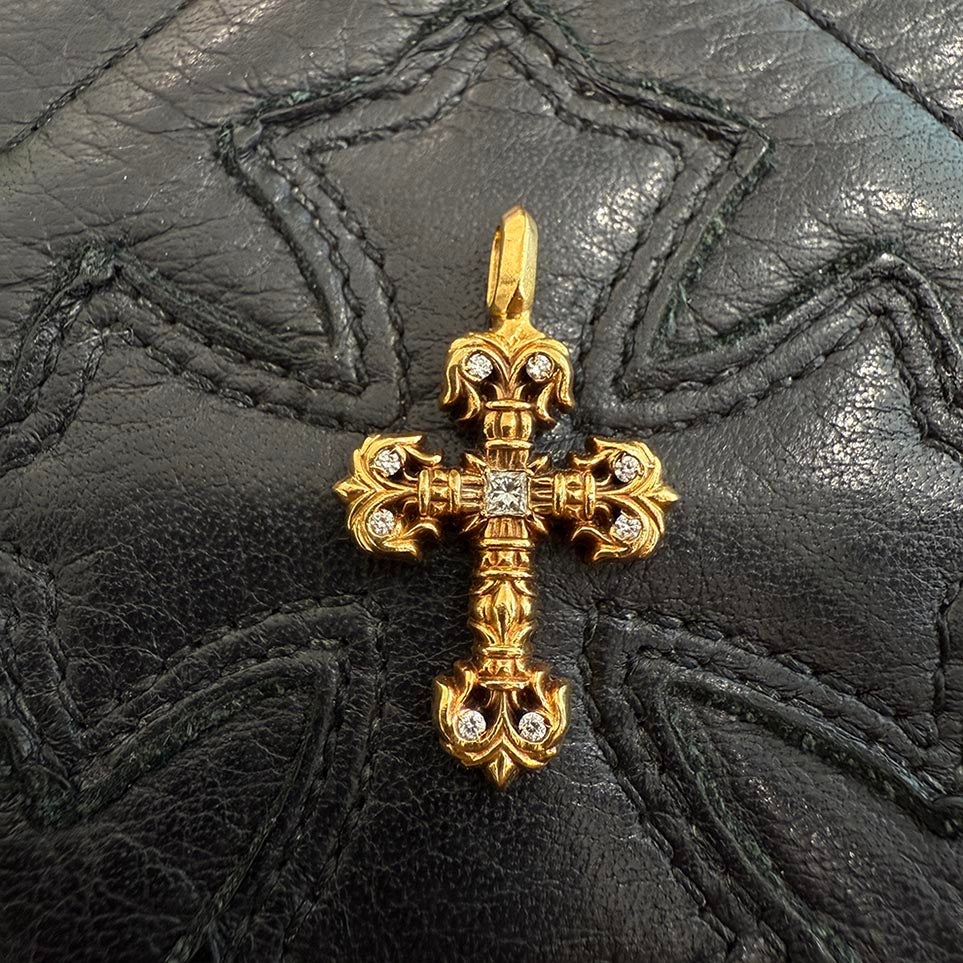 CHROME HEARTS 22K Tiny Filigree Cross Pave Diamond Pendent Top クロムハーツ 22K タイニー フィリグリークロス パヴェダイヤモンド ペンダント トップ