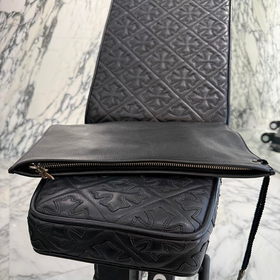 CHROME HEARTS Flat Pouch Leather Clutch Bag クロムハーツ フラットポーチ レザー クラッチバッグ