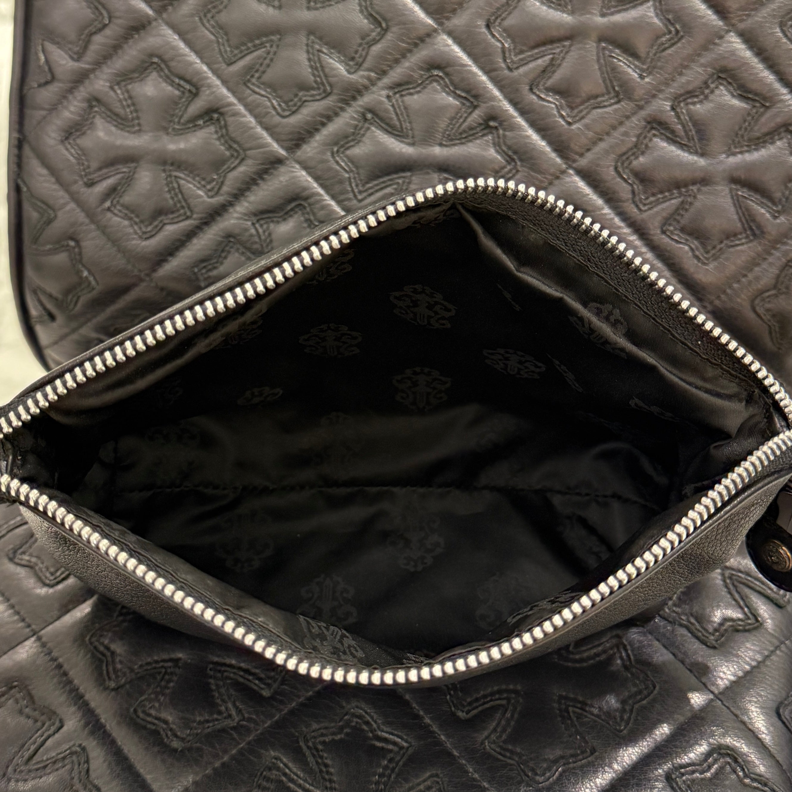 CHROME HEARTS INSANITY CH Plus Patch Leather Poach クロムハーツ