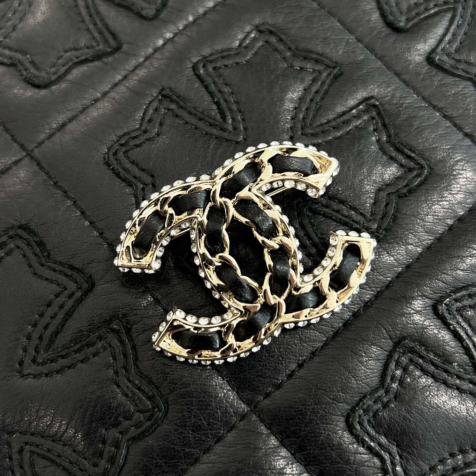 CHANEL B23P Coco Mark Rhinestone Leather Brooch シャネル B23P ココマーク ラインストーン レザーブローチ