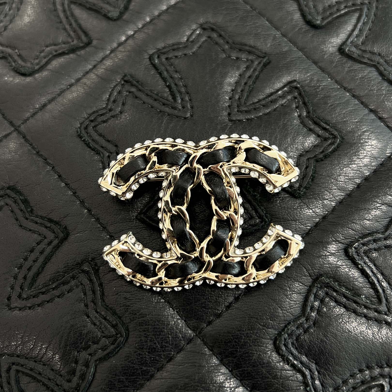 CHANEL B23P Coco Mark Rhinestone Leather Brooch シャネル B23P ココマーク ラインストーン レザーブローチ