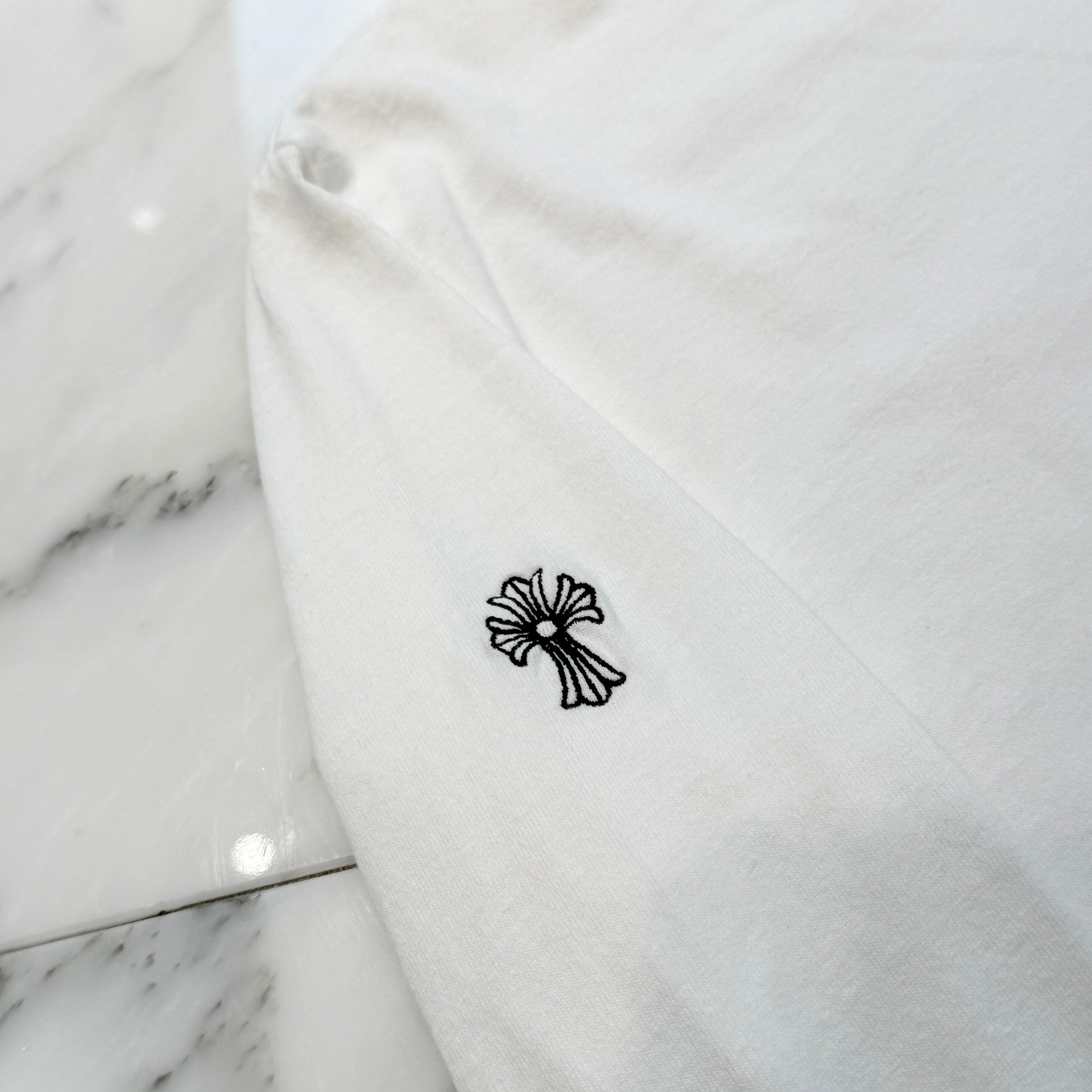 CHROME HEARTS Y NOT Vertical Logo Cross Embroidery Long Sleeve Tee