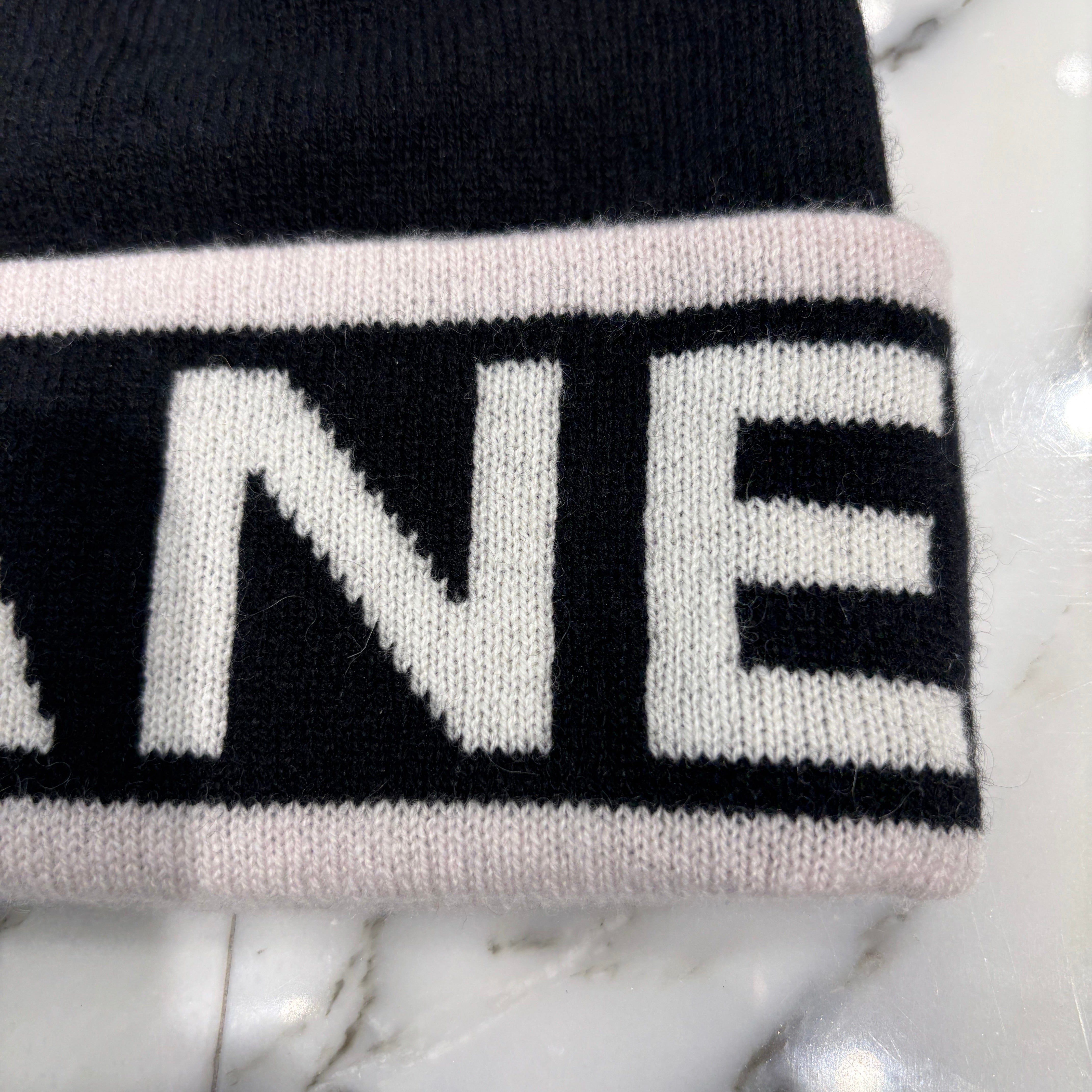 CHANEL 2024 Cruise Cashmere Logo Beanie AAA204 B17041 Size FREE SIZE シャネル 2024クルーズ カシミア ロゴビーニーサイズFREE SIZE