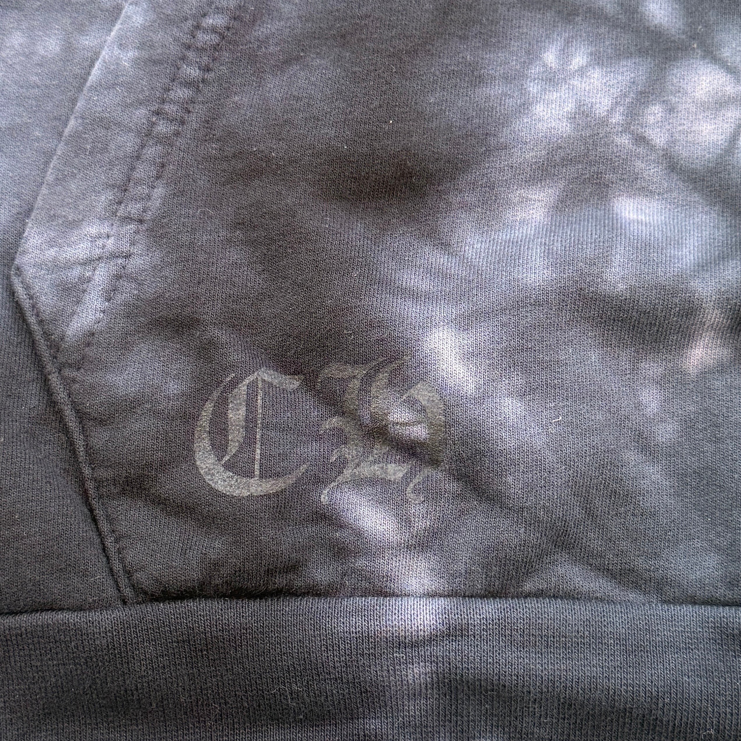 CHROME HEARTS Vertical Logo Horseshoe Tie Dye Pullover Hoodie Size XL クロムハーツ ヴァーティカルロゴ ホースシュー タイダイ プルオーバーフーディー サイズXL