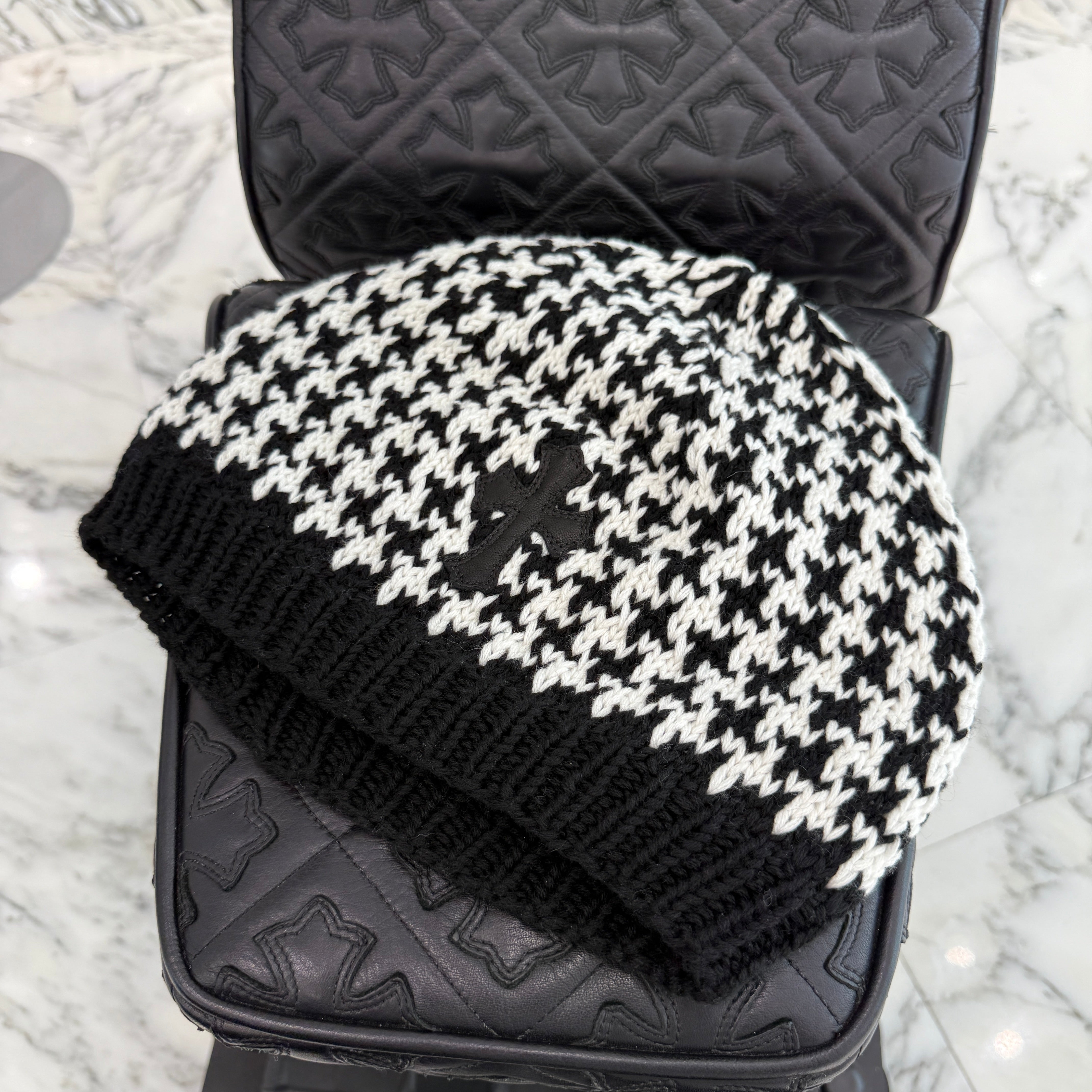 CHROME HEARTS 1 Cross Leather Patch Houndstooth Pattern Cashmere Beanie Size ONE SIZE(53-60) クロムハーツ 1クロスレザーパッチ ハウンドトゥースパターン カシミアビーニー サイズONE SIZE(53-60)