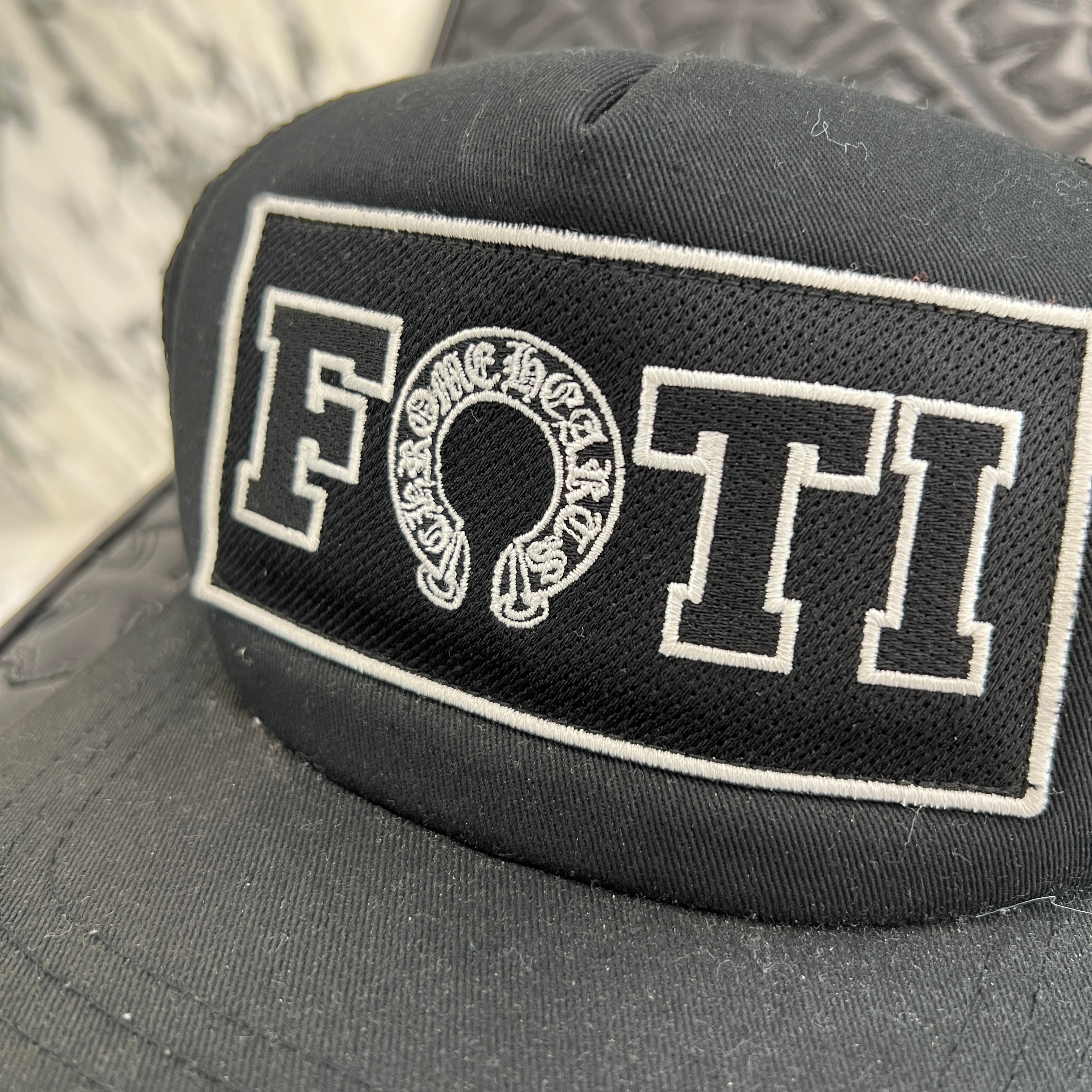 CHROME HEARTS クロムハーツ キャップ FOTI フォティ 新作 希少！ クロムハーツ FOTI TRUCKER CAP フォティ キャップ