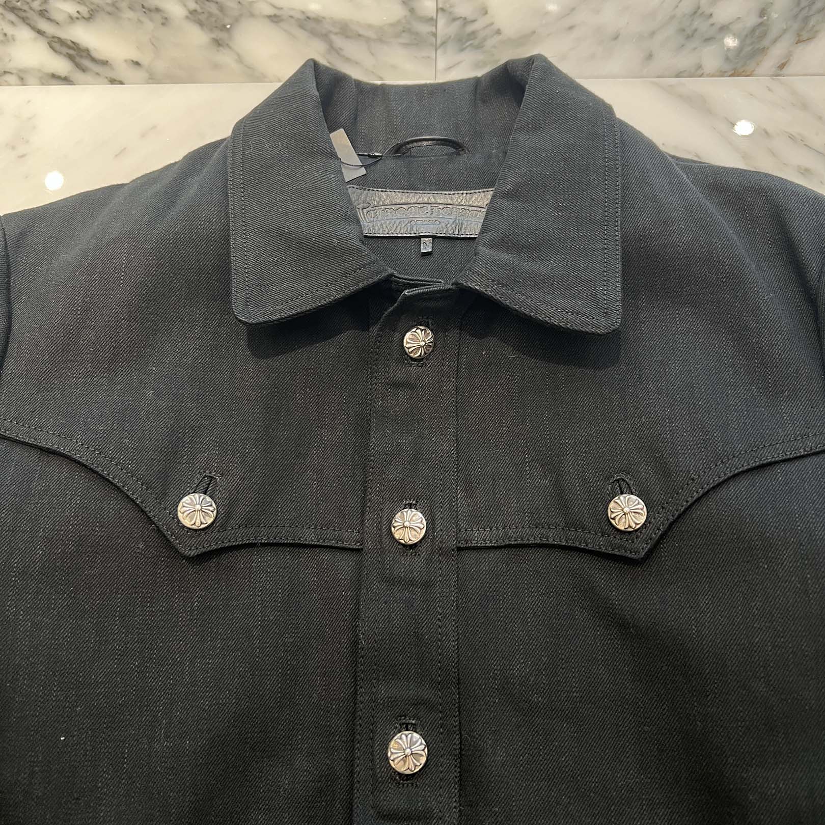 CHROME HEARTS Floral Cross Leather Patch Flare Knee Sleeve Denim Jacket Size M クロムハーツ フローラルクロス レザーパッチ フレアニー スリーブ デニムジャケット サイズM