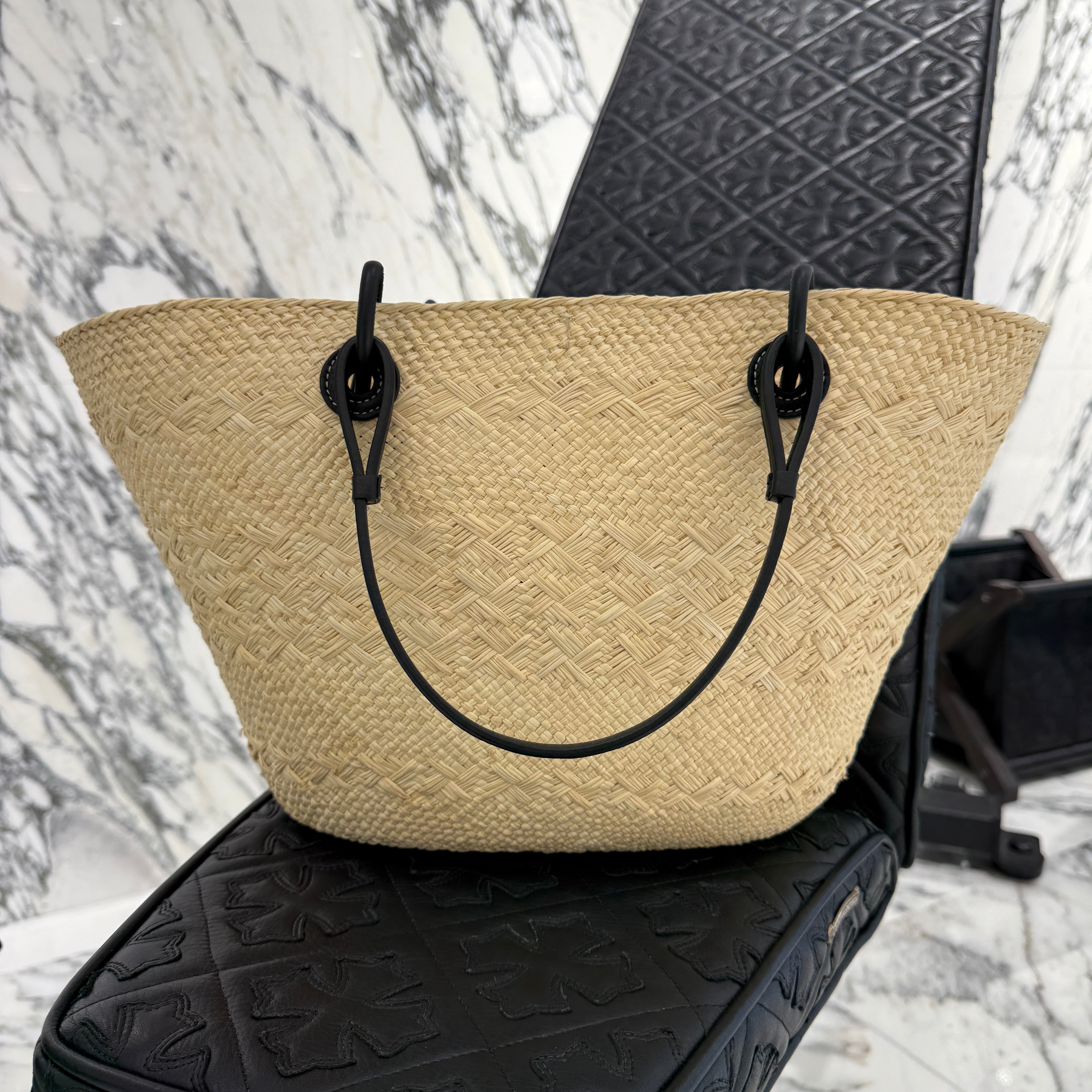 LOEWE 2020SS Anagram Basket Bag Medium A223T43X02 ロエベ