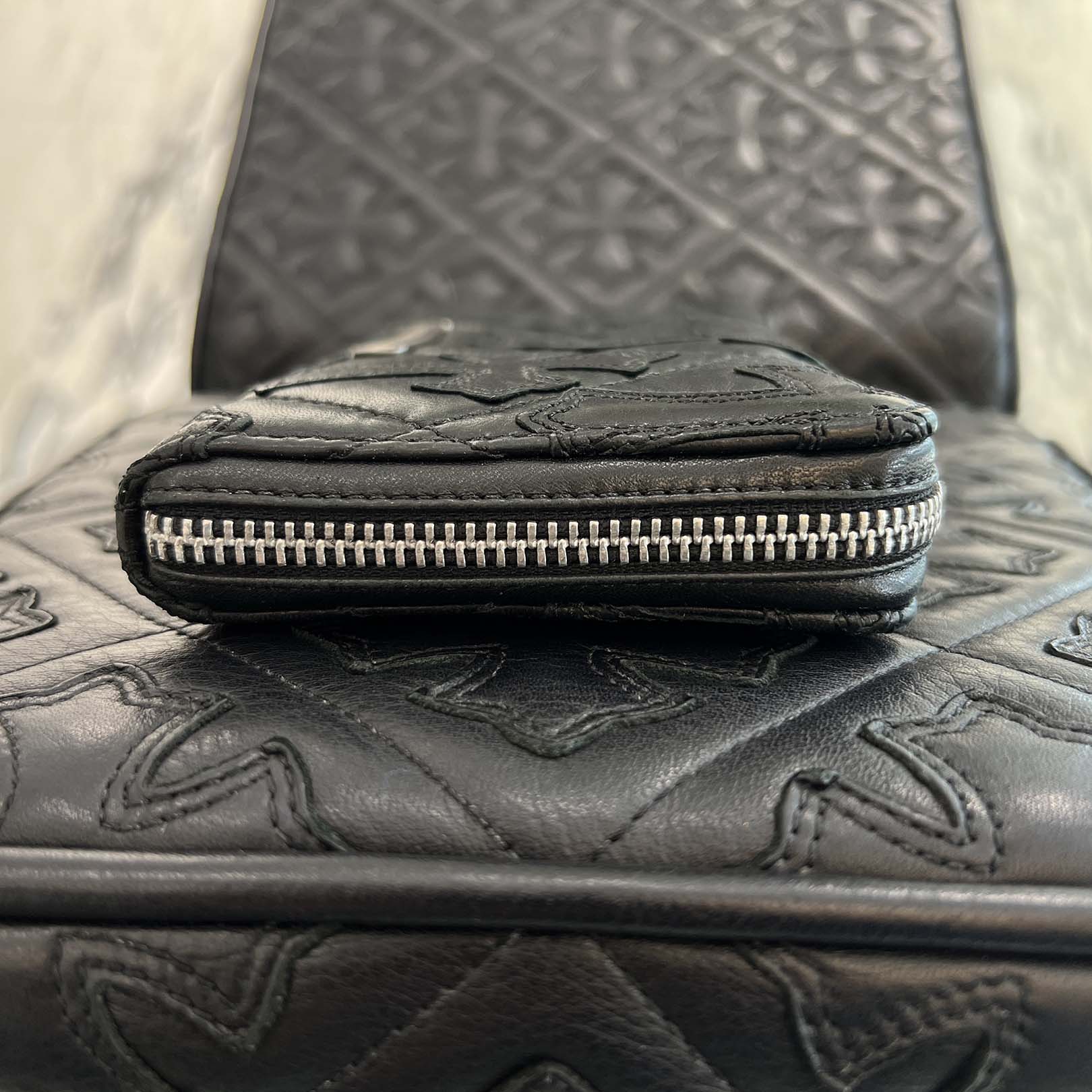 CHROME HEARTS Cemetery Cross Leather Patch Quilting Leather Wallet クロムハーツ セメタリークロス レザーパッチ キルティングレザー ウォレット