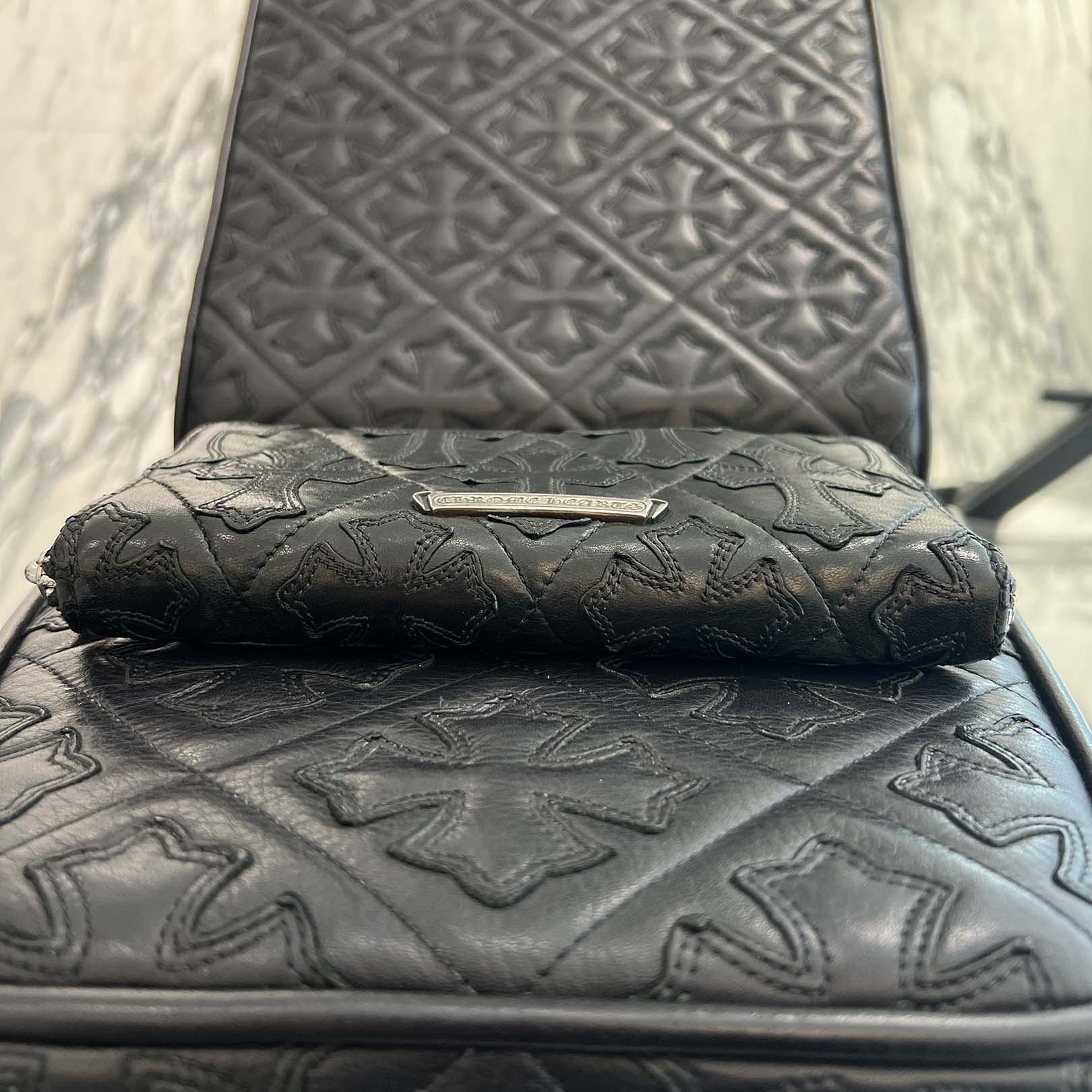 CHROME HEARTS Cemetery Cross Leather Patch Quilting Leather Wallet クロムハーツ セメタリークロス レザーパッチ キルティングレザー ウォレット